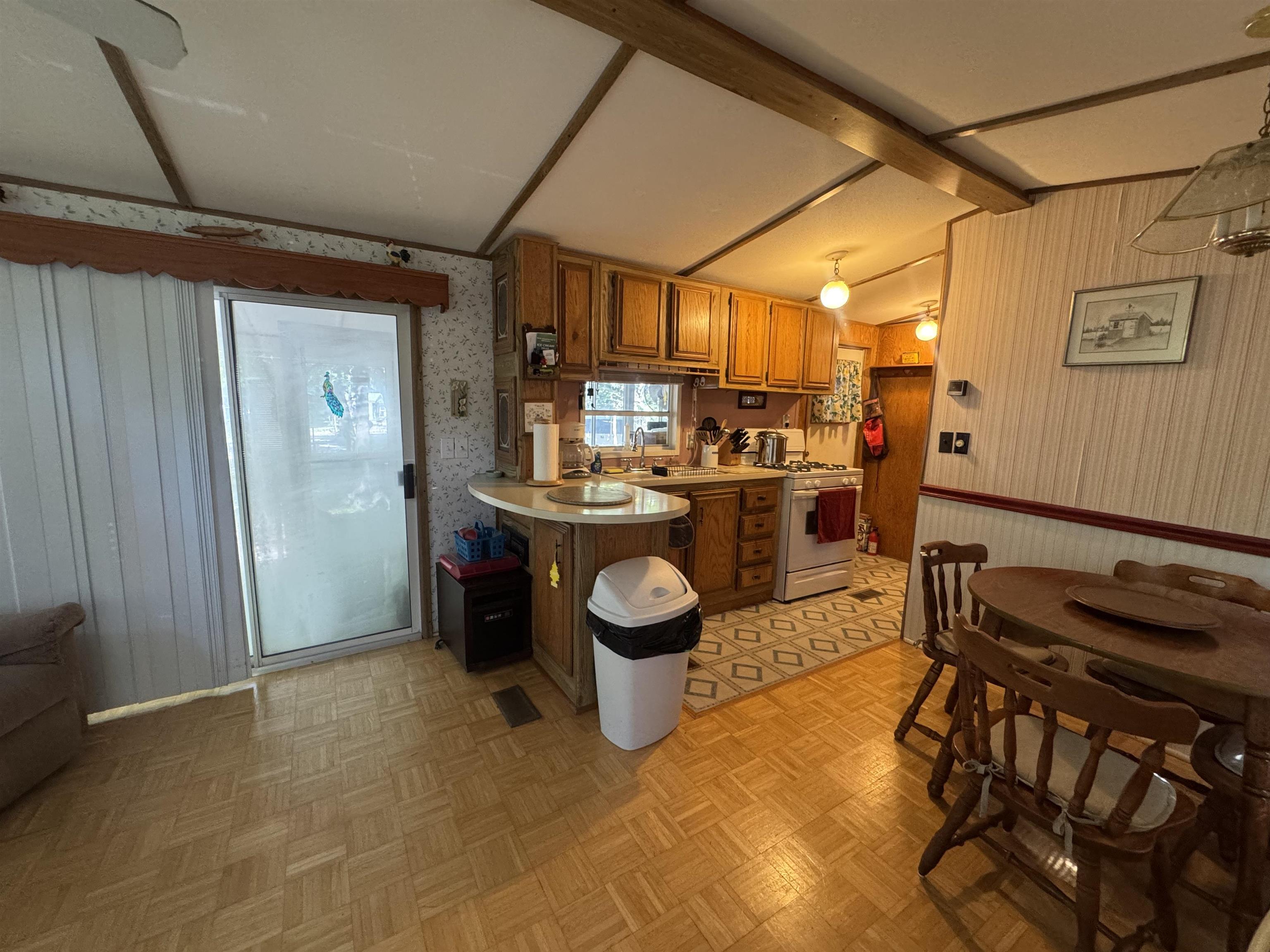296 Baxter Lake Drive Property Photo 11
