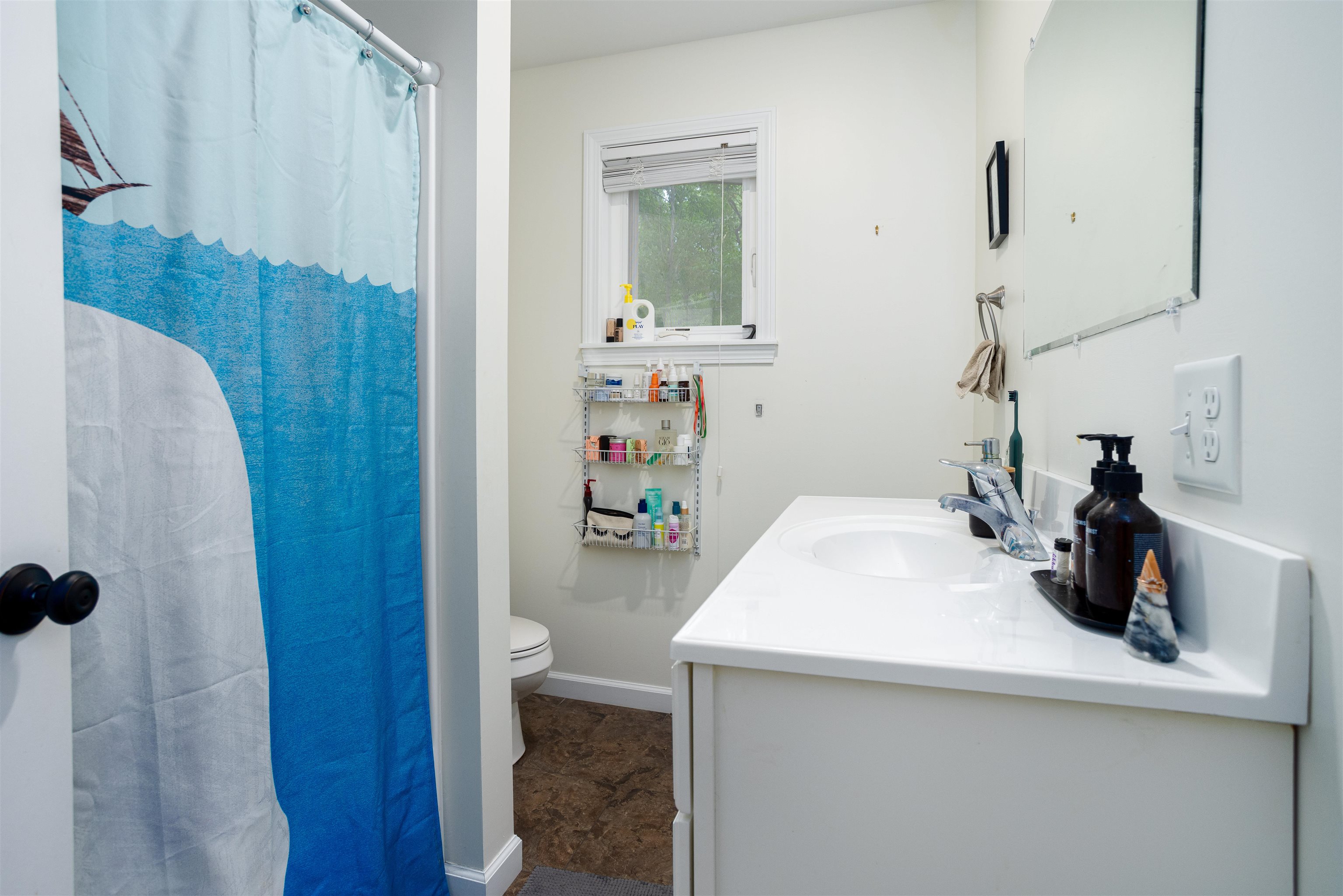 50 Temple Street Property Photo 15