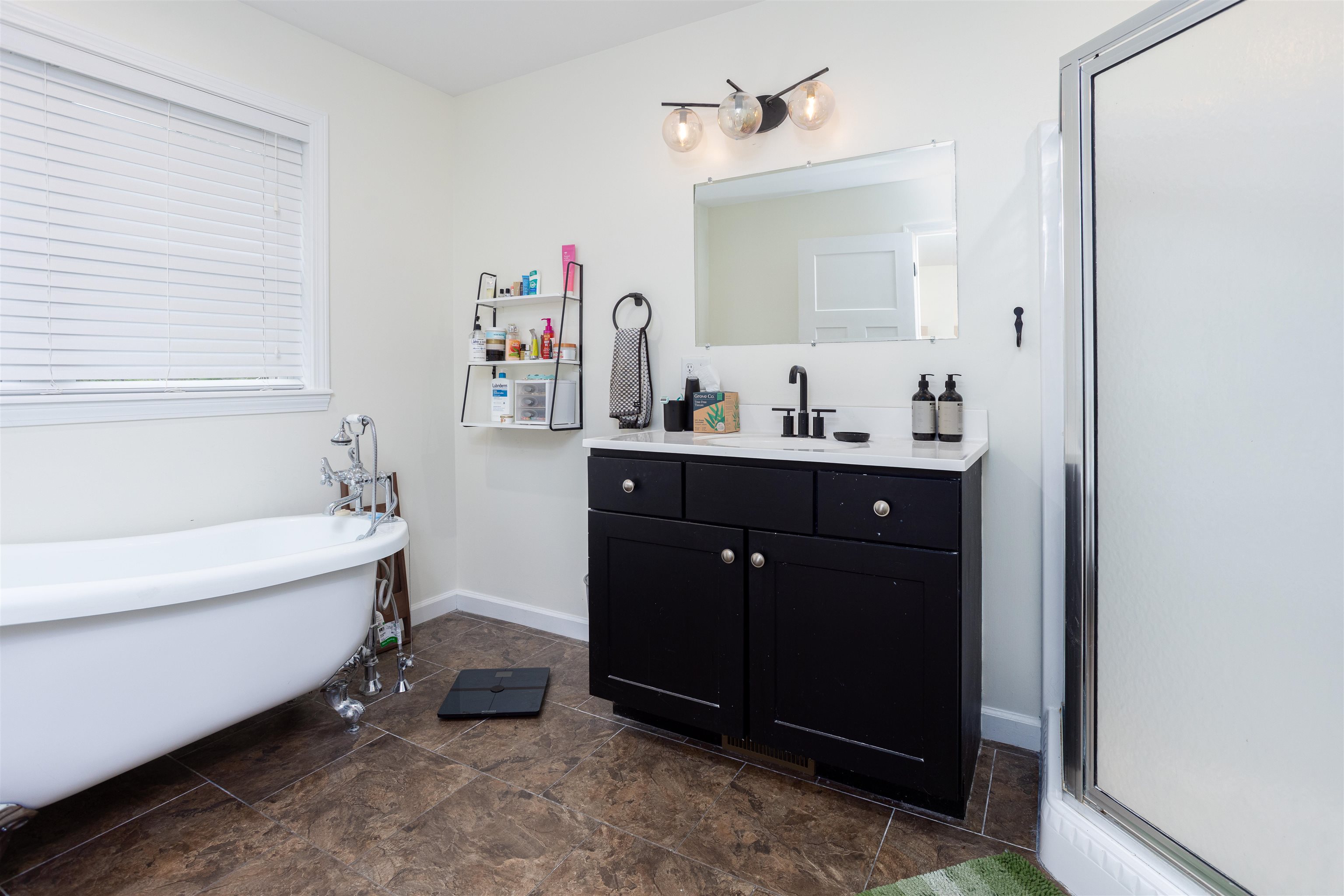 50 Temple Street Property Photo 19