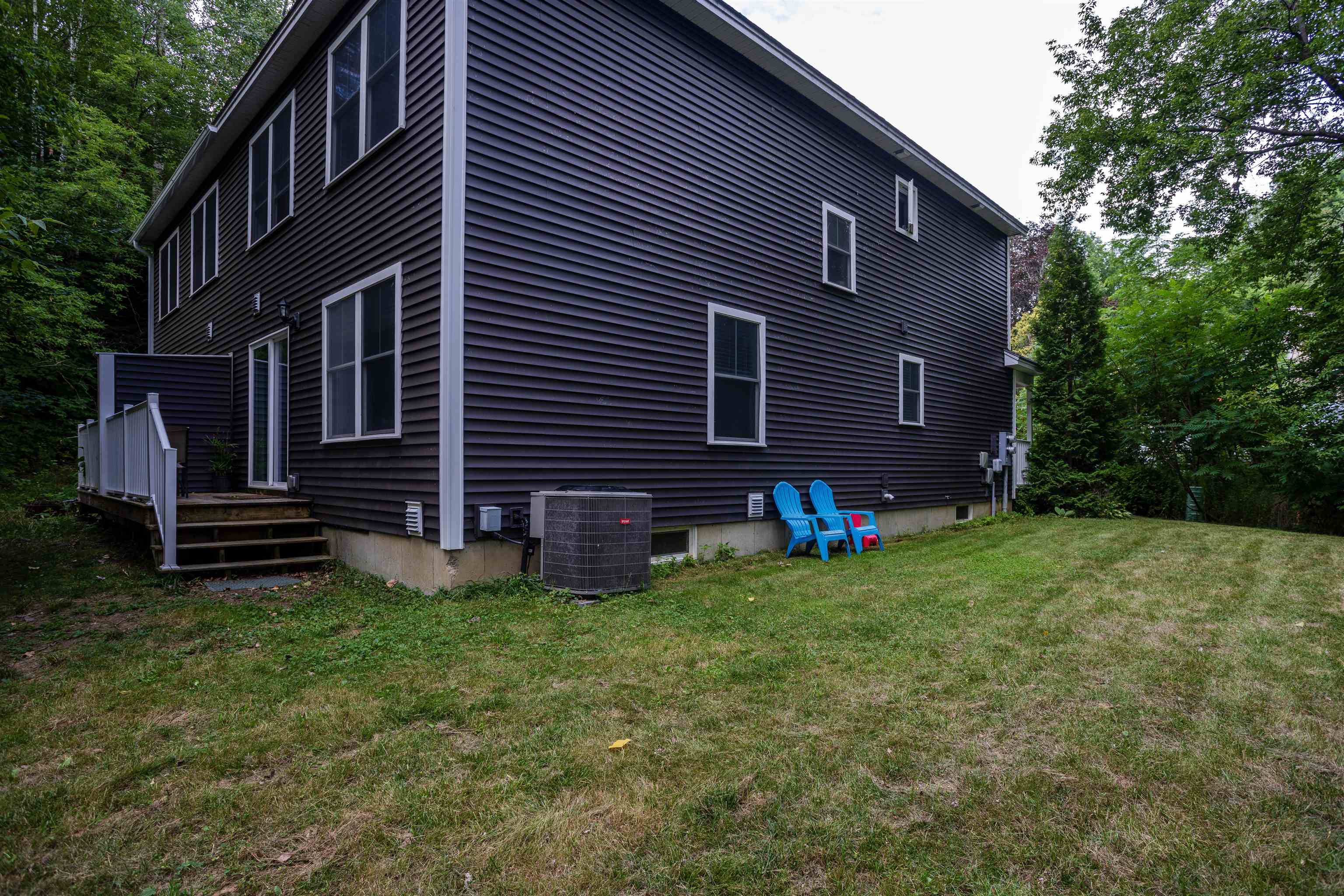 50 Temple Street Property Photo 28