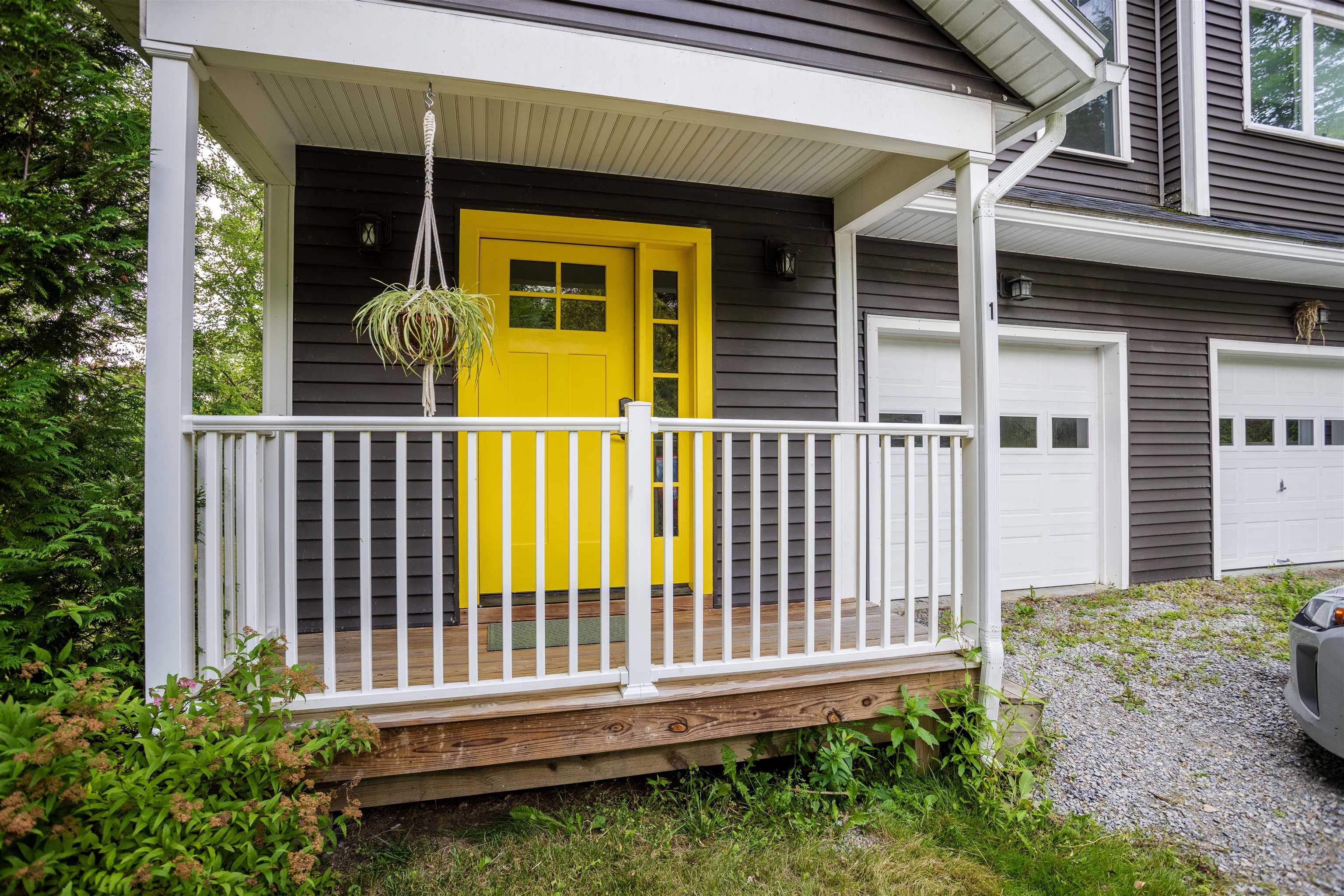 50 Temple Street Property Photo 33