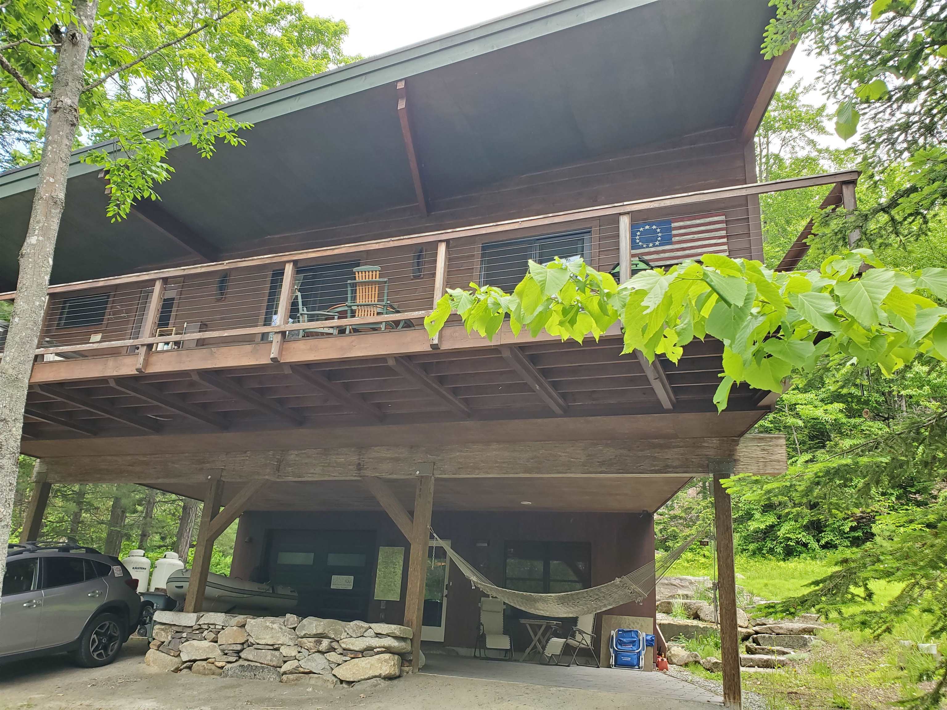 1046 Goose Pond Road Property Photo 2