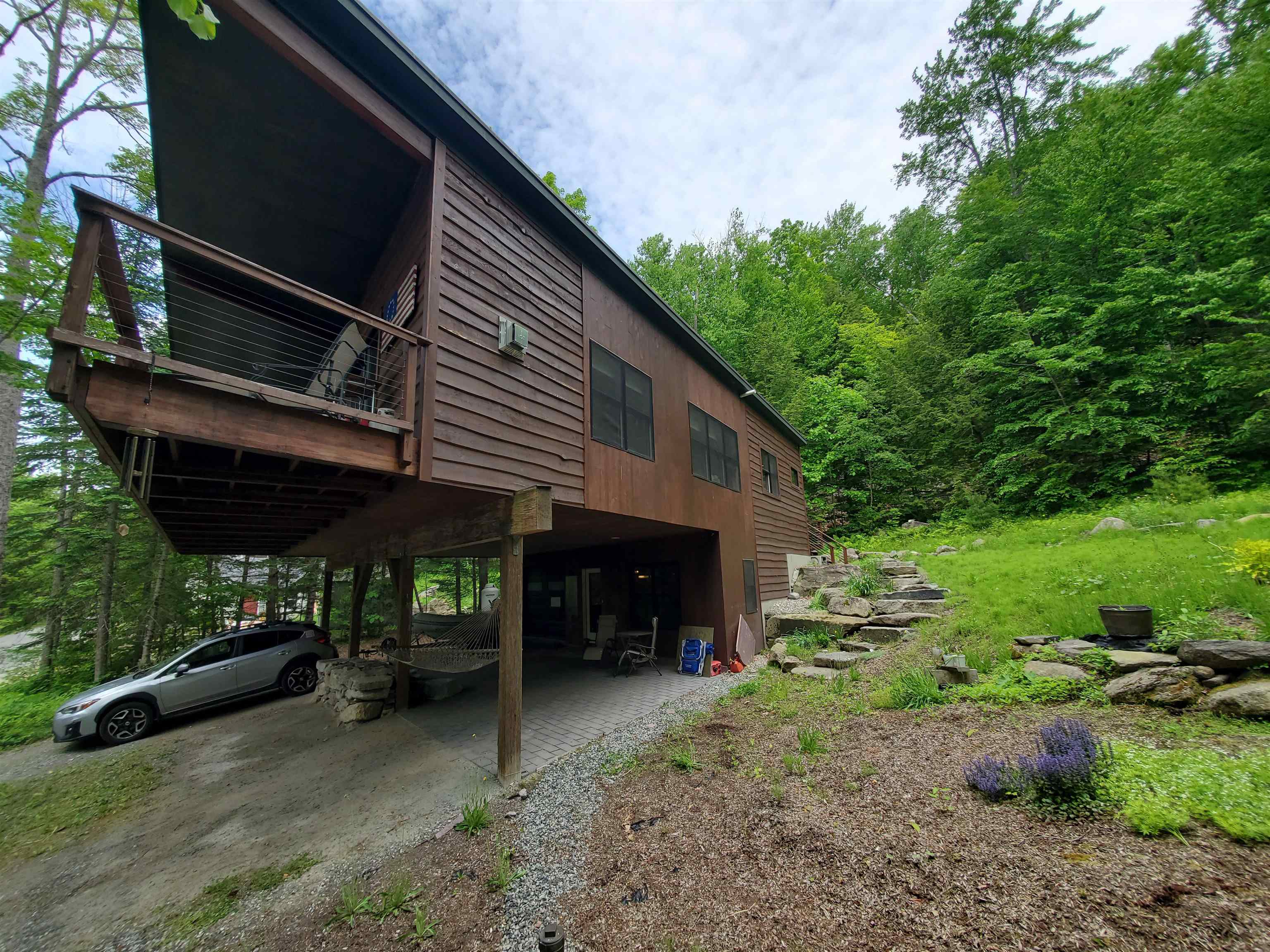 1046 Goose Pond Road Property Photo 5