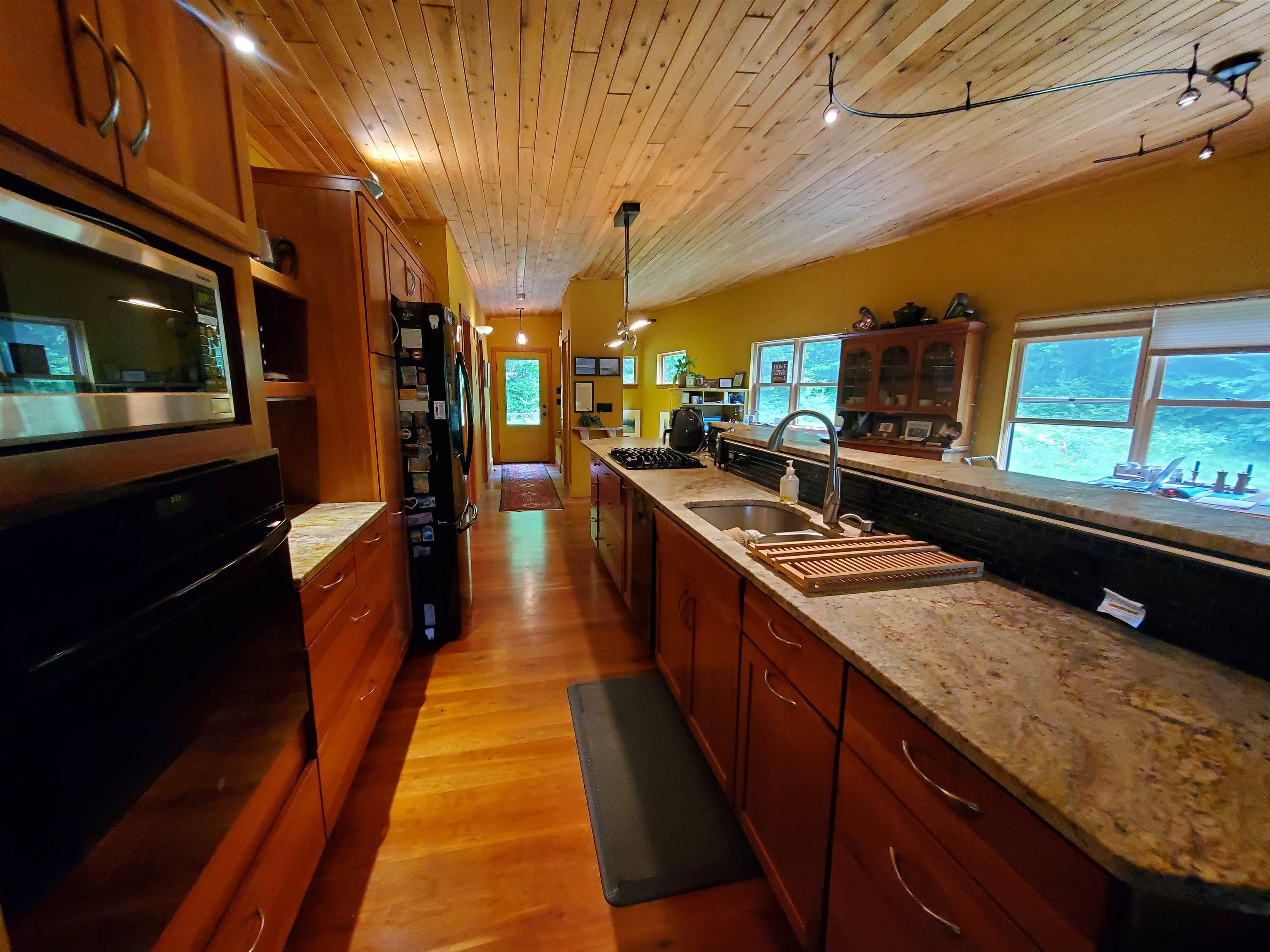 1046 Goose Pond Road Property Photo 13