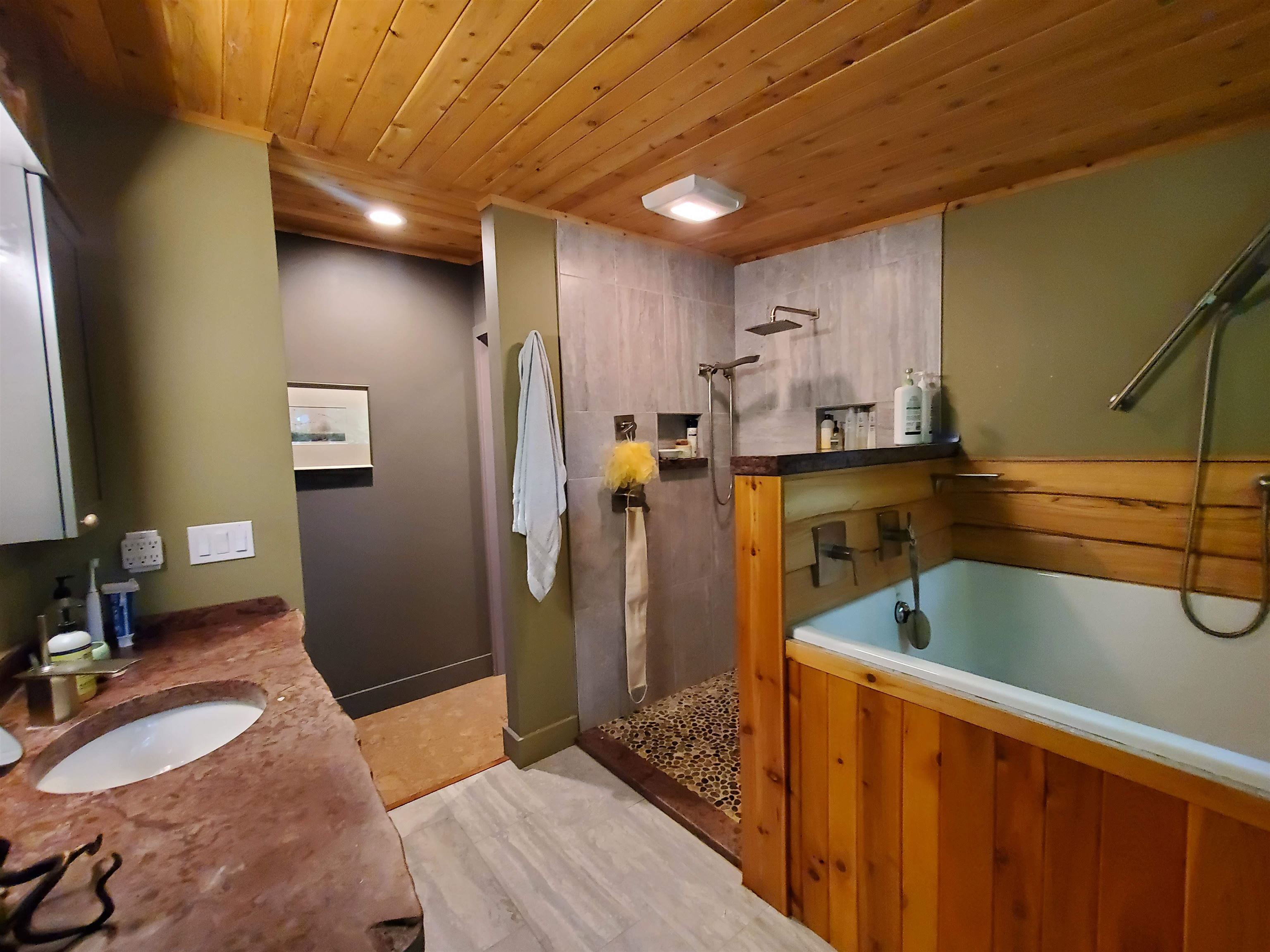 1046 Goose Pond Road Property Photo 18