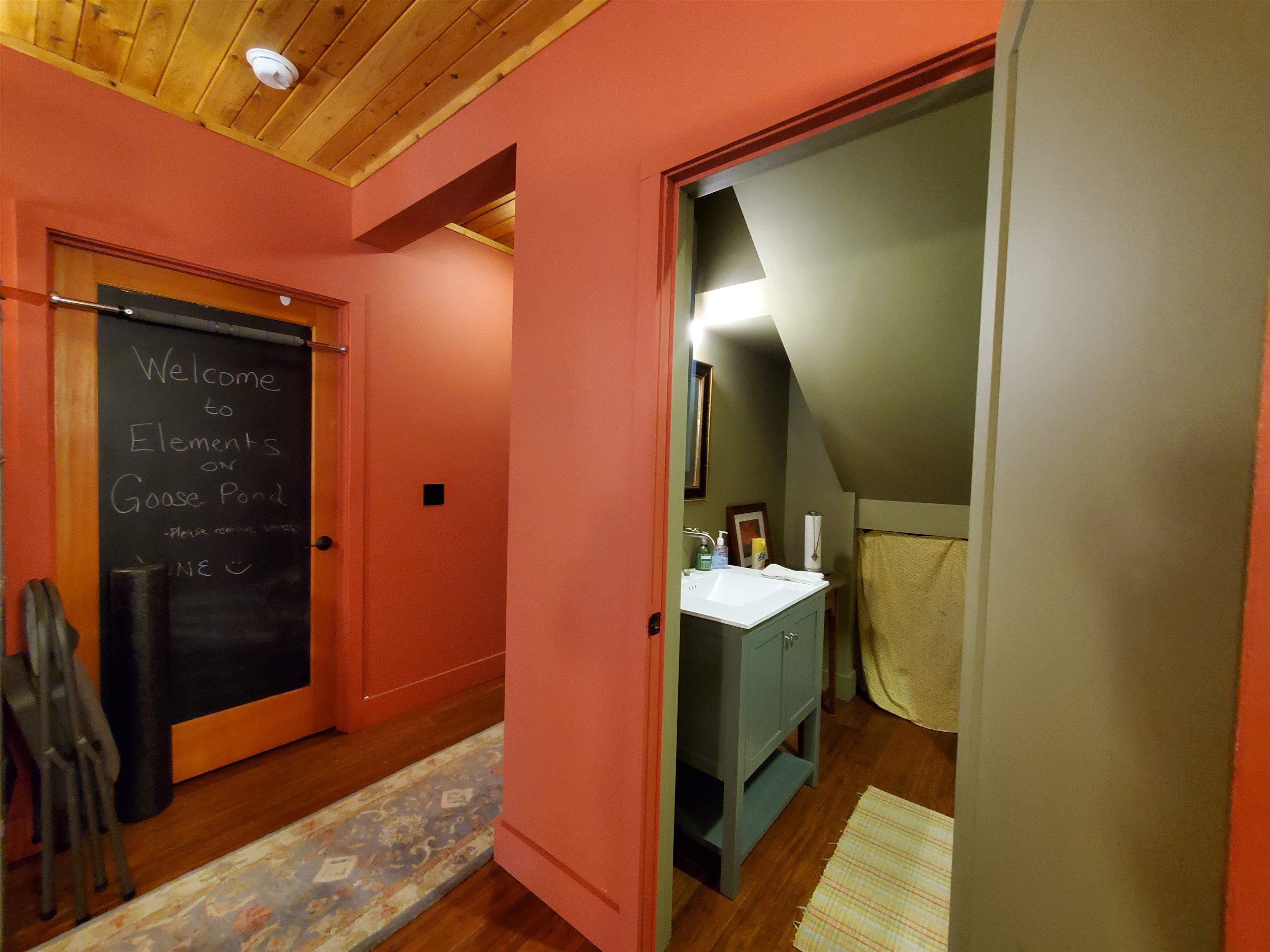 1046 Goose Pond Road Property Photo 32