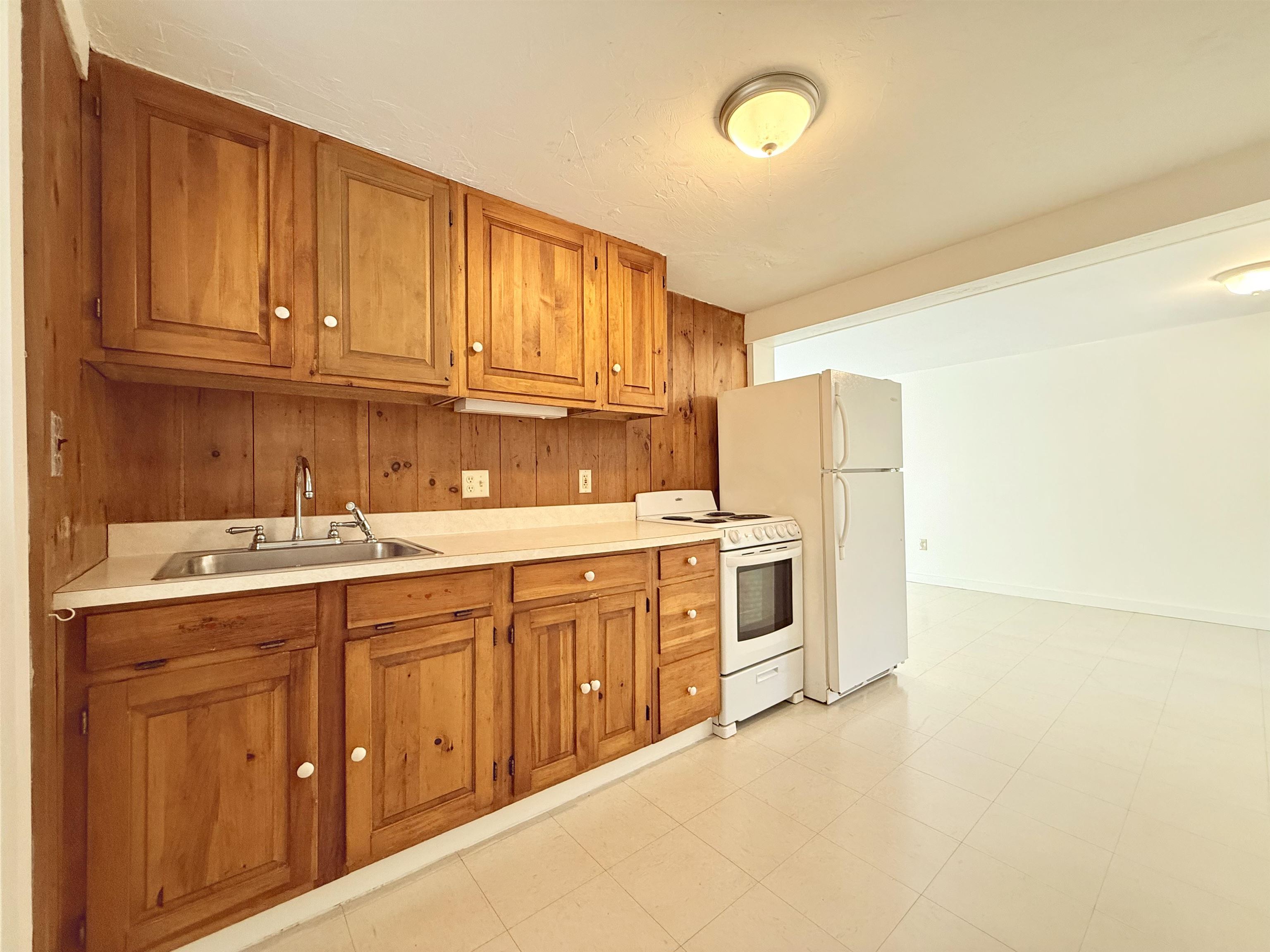 503 Tamworth Road Property Photo 5