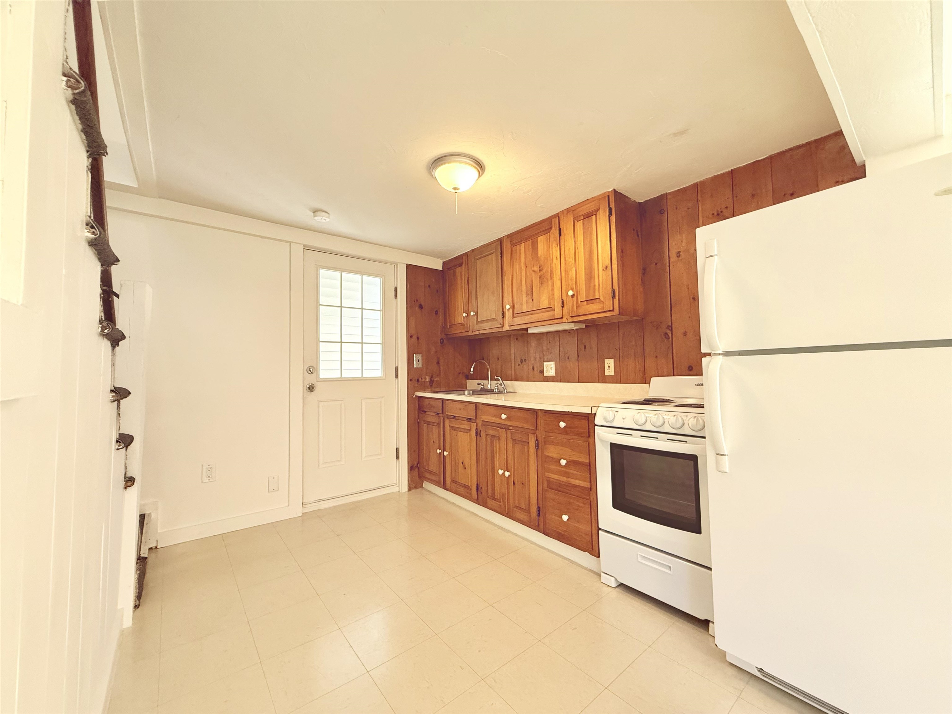 503 Tamworth Road Property Photo 14