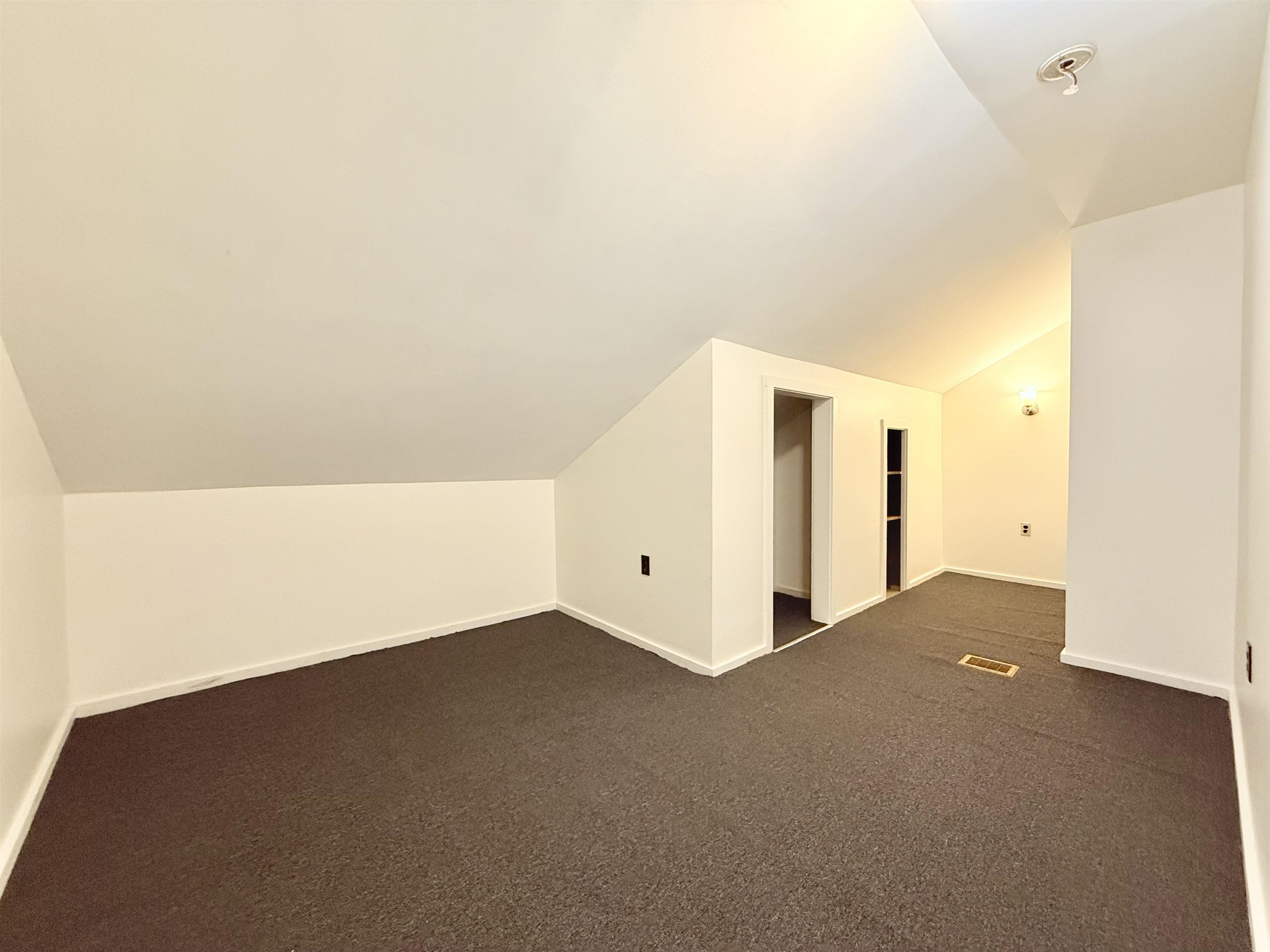 503 Tamworth Road Property Photo 18