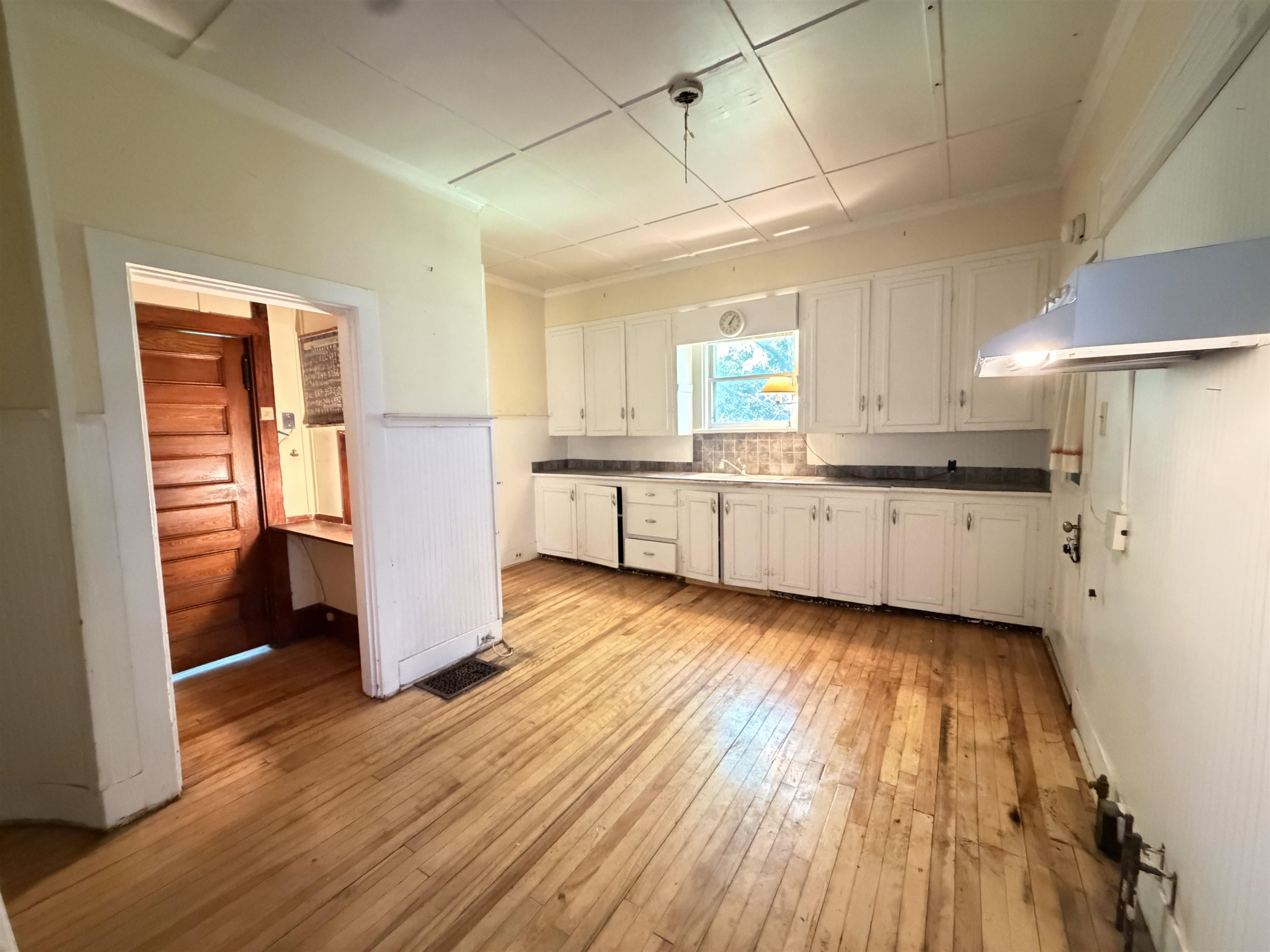 96 High Street Property Photo 14