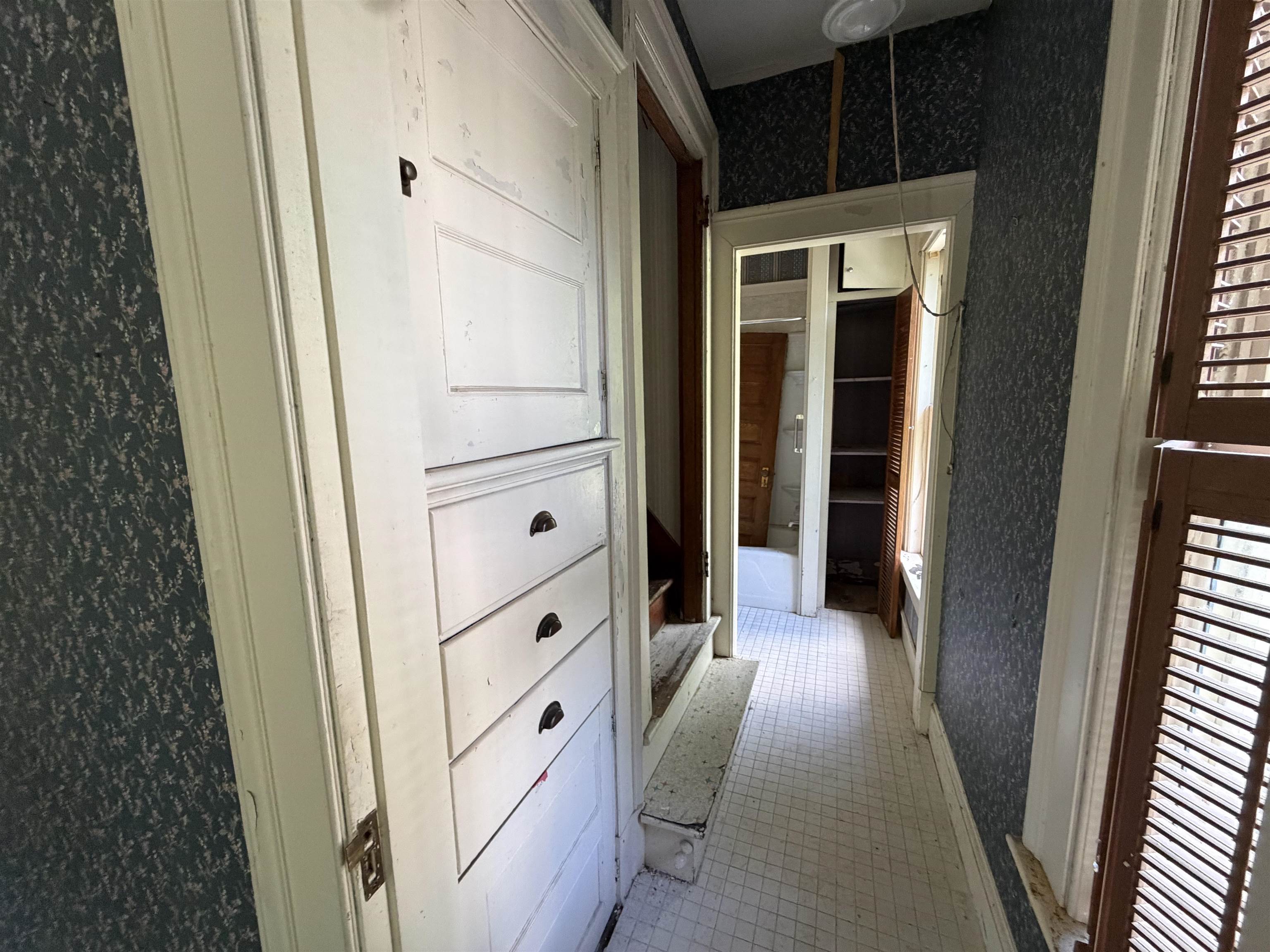 96 High Street Property Photo 30