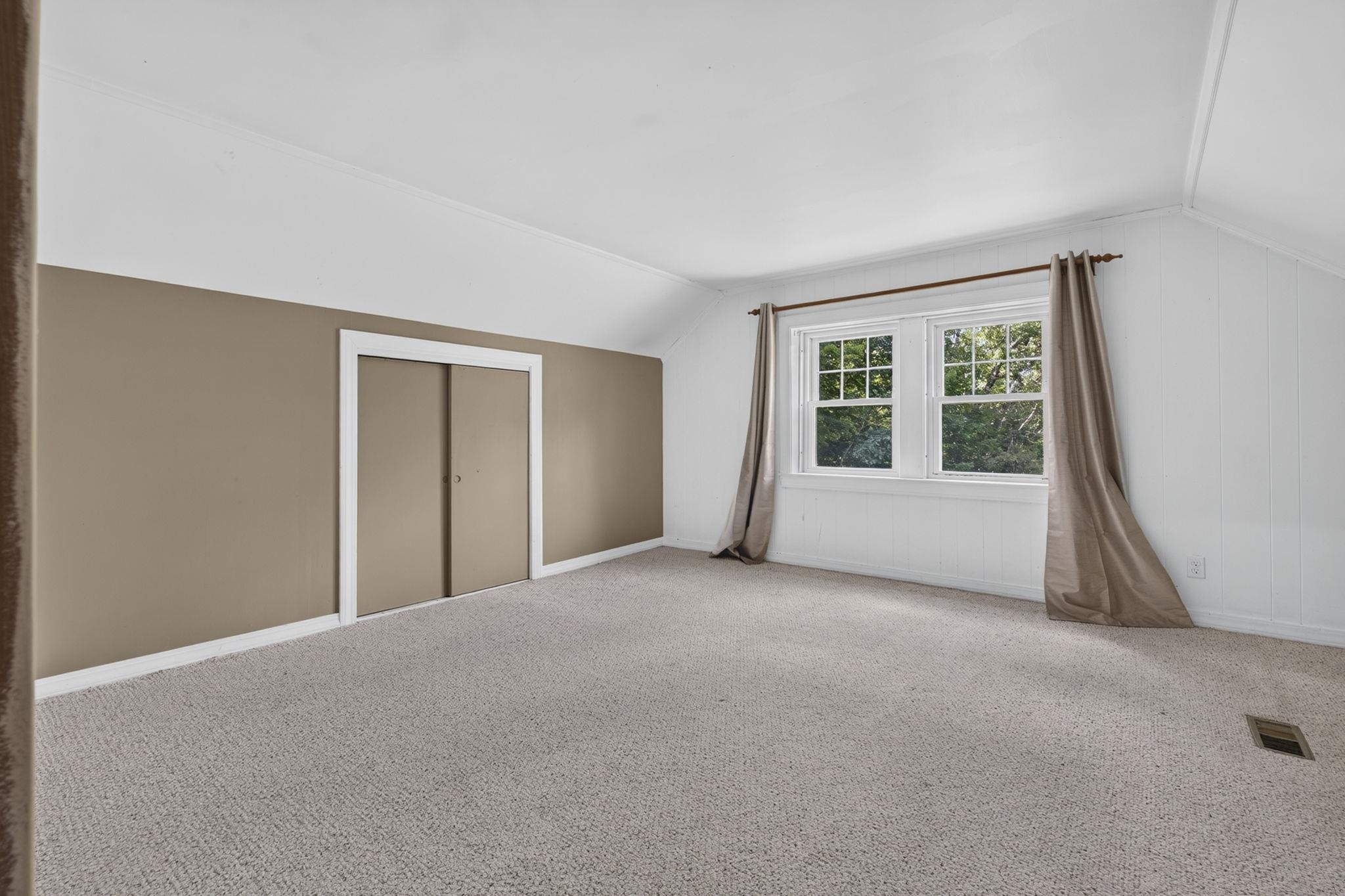 621 Bradford Road Property Photo 43