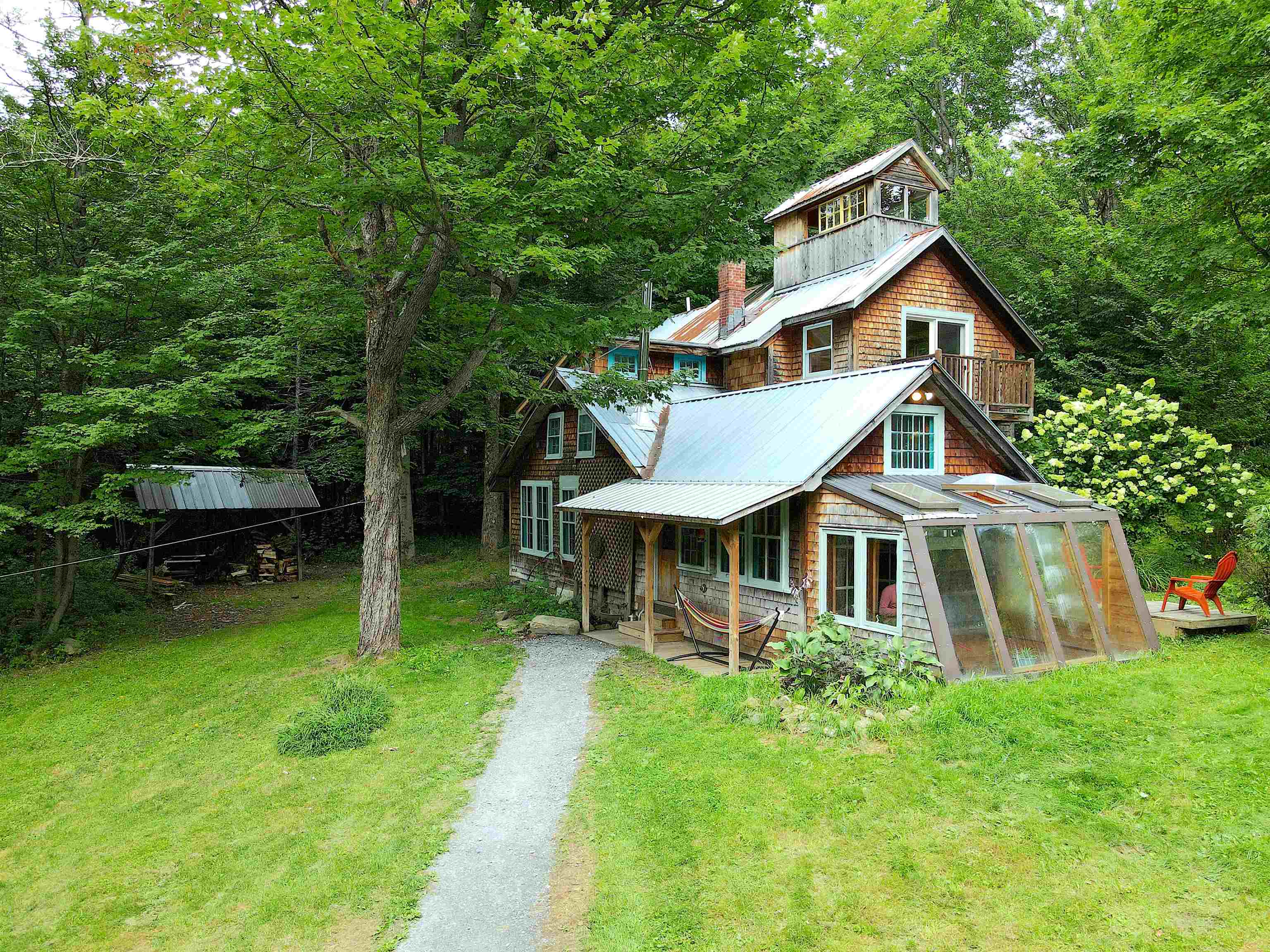854 West Woodbury Road Property Photo 3