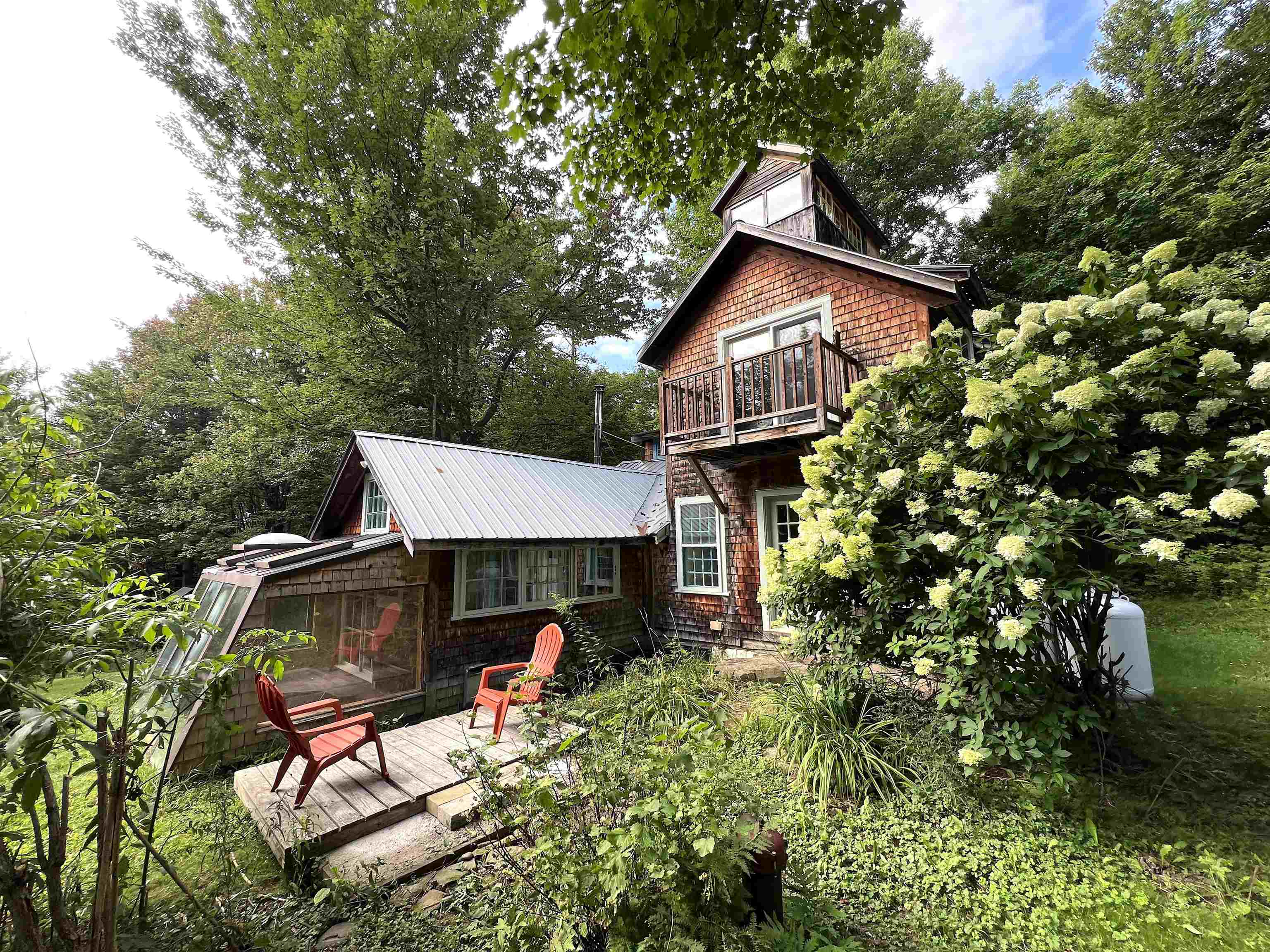 854 West Woodbury Road Property Photo 9