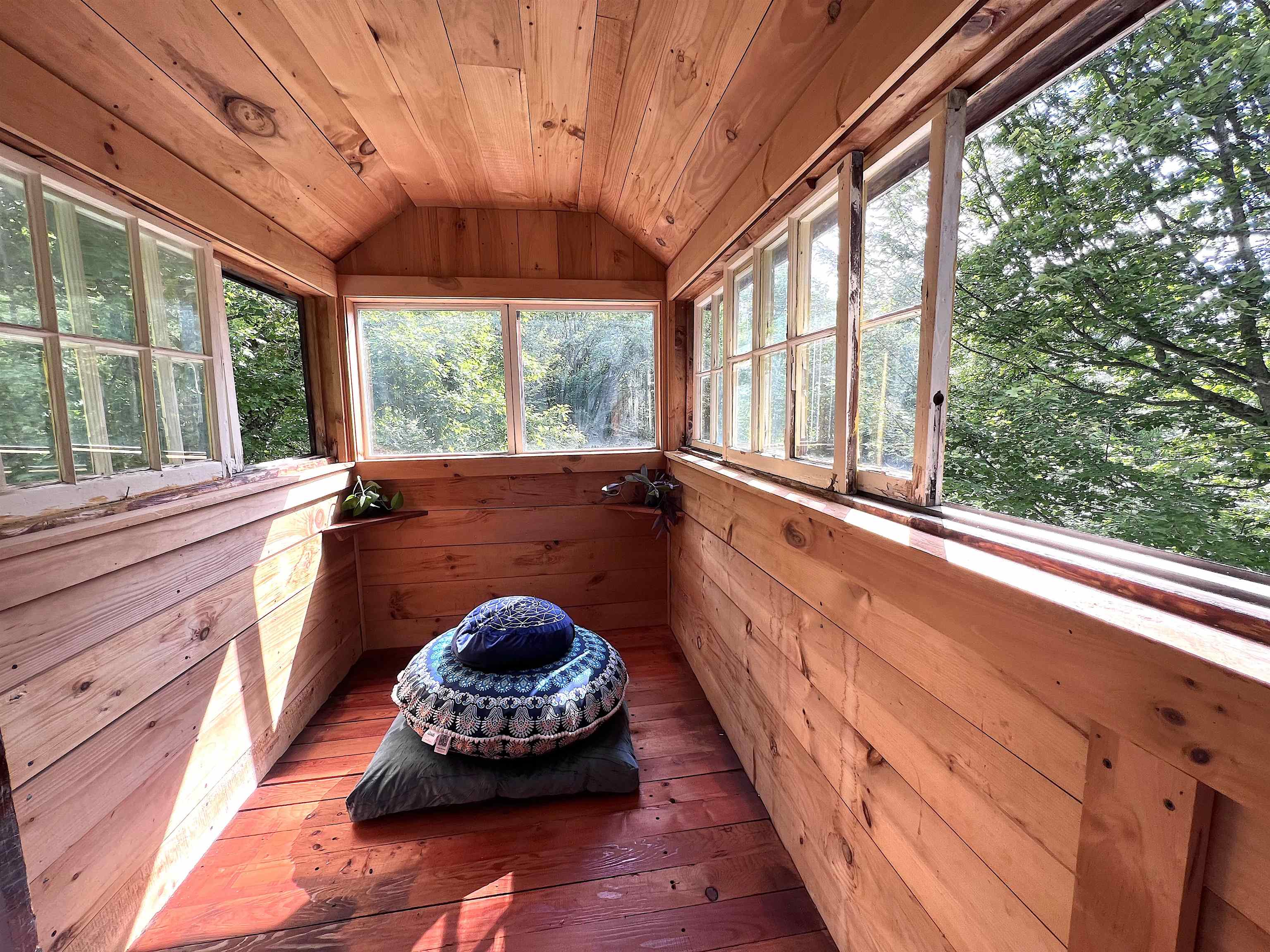 854 West Woodbury Road Property Photo 31