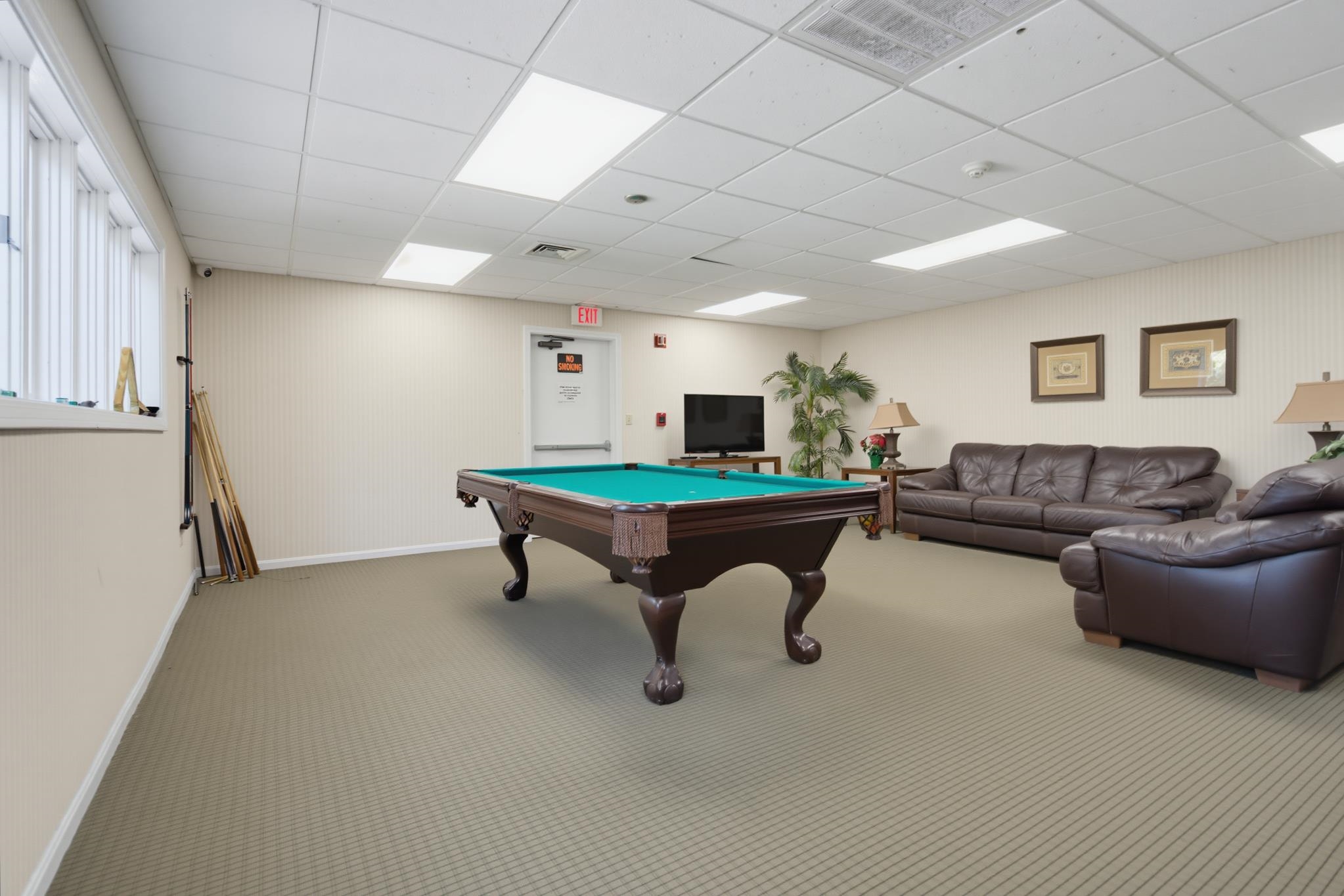 120 Fisherville Road Property Photo 10