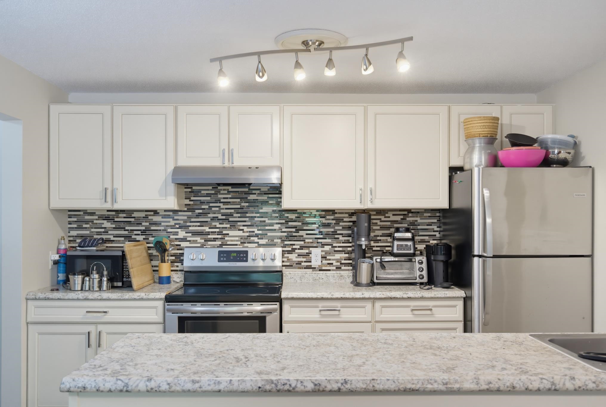 120 Fisherville Road Property Photo 17