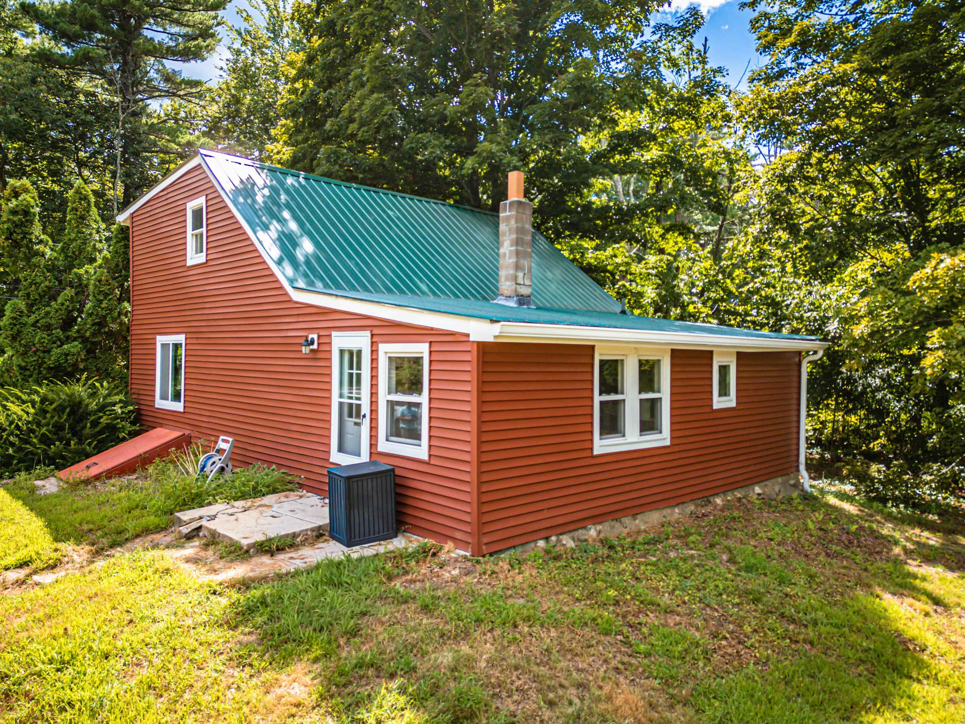 109 Green Road Property Photo 4