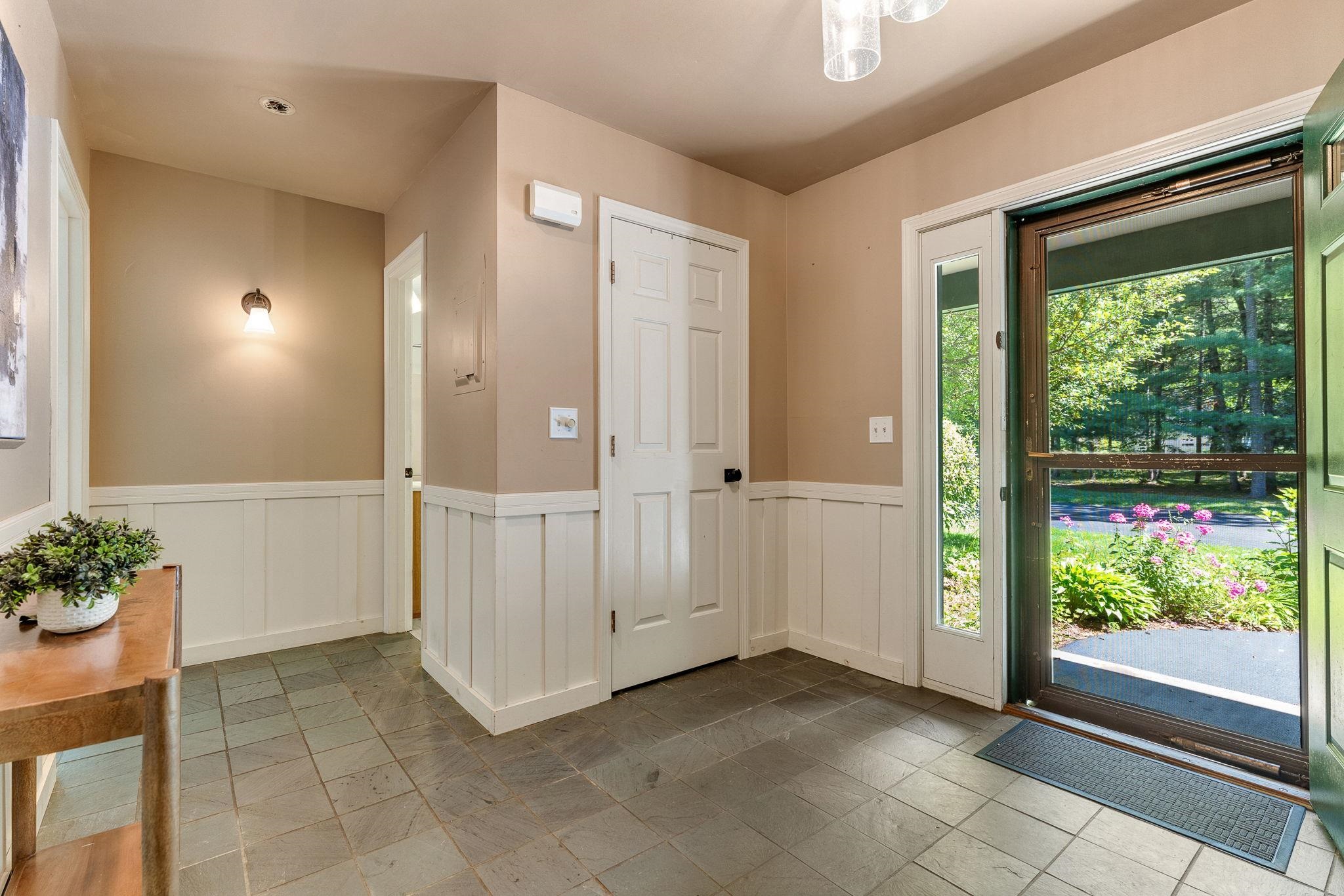 7 Saxonhollow Drive Property Photo 6