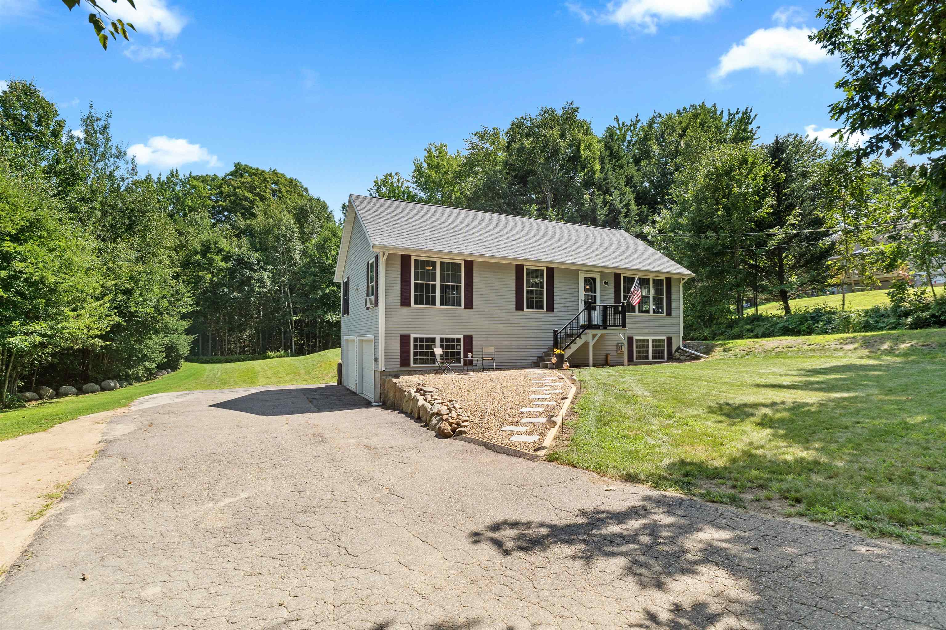 7 Dalton Drive Property Photo 16