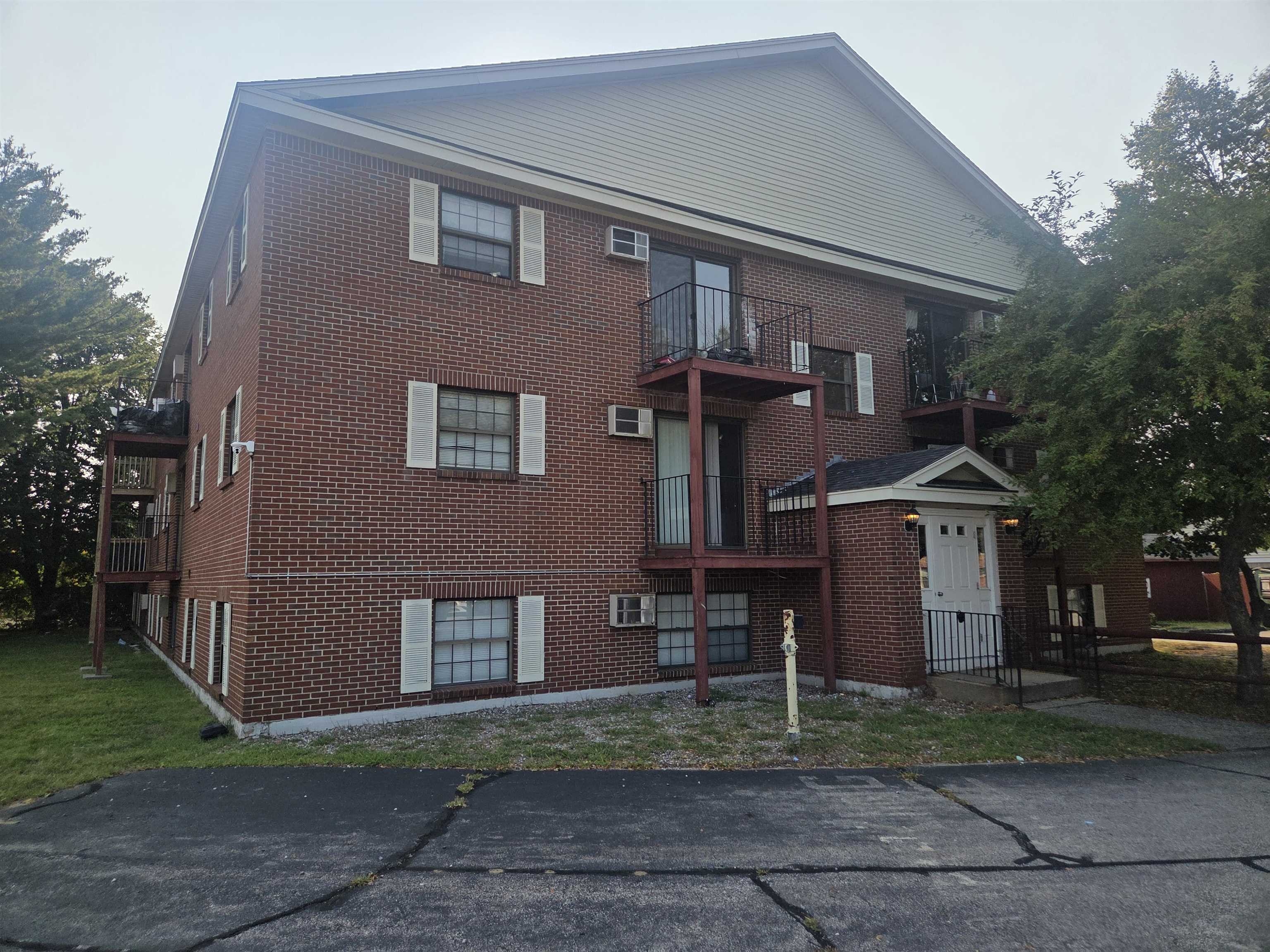 12 E. Side Drive Property Photo 24