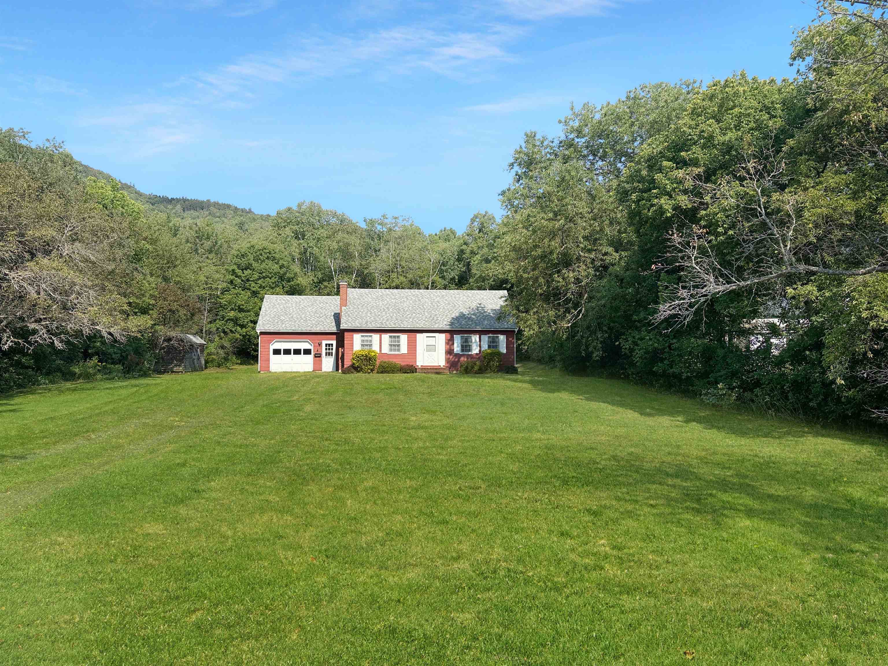6225 River Rd Vt 102 Property Photo 1