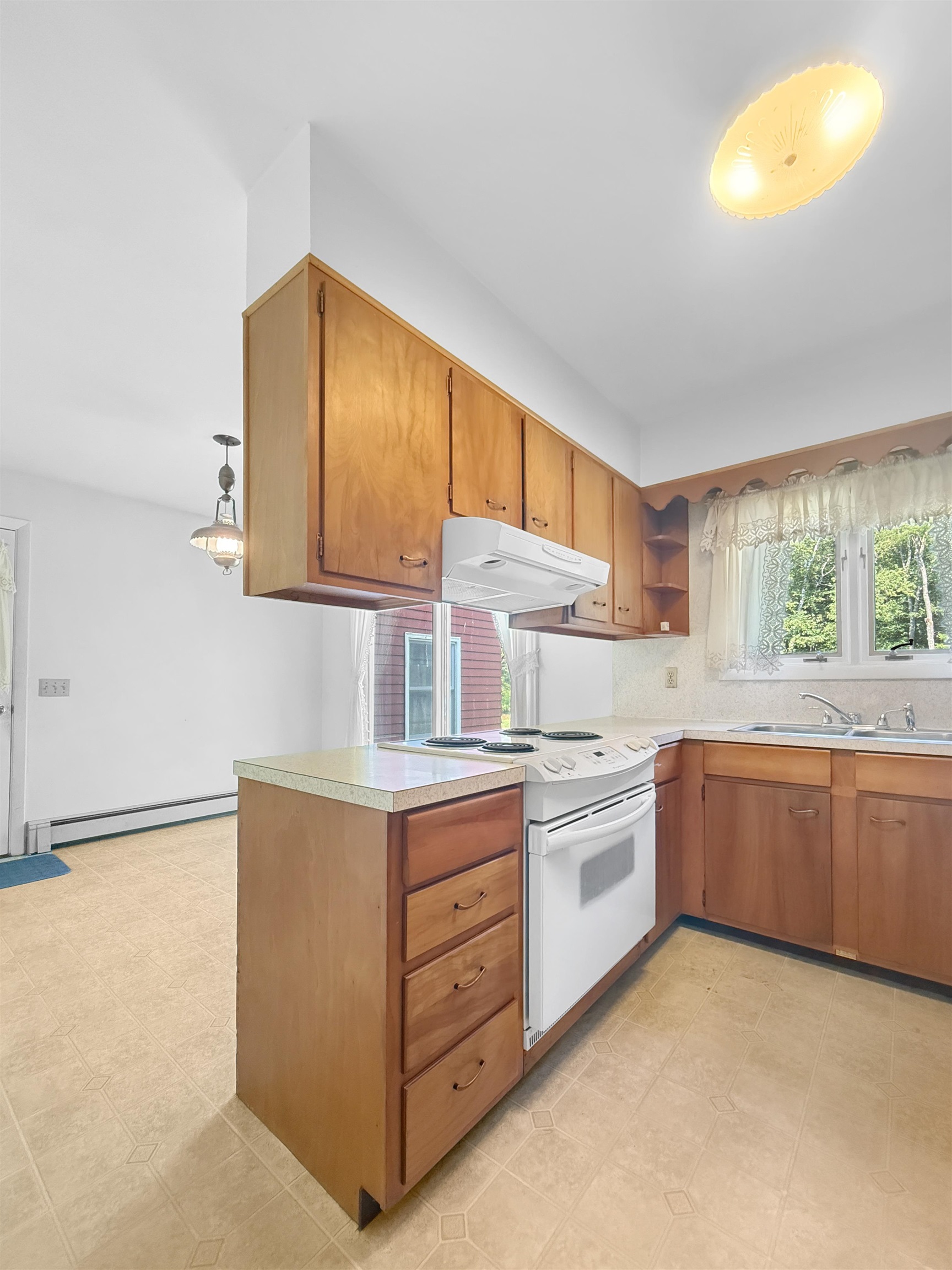 6225 River Rd Vt 102 Property Photo 6