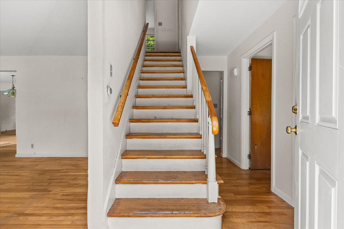 33 Colonial Drive Property Photo 3