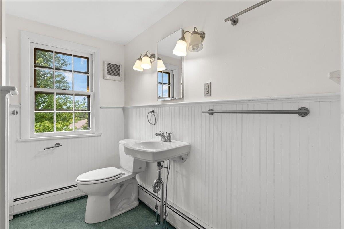 33 Colonial Drive Property Photo 36
