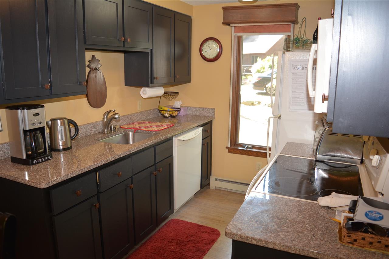 10 Bay Tree Lane Property Photo 1
