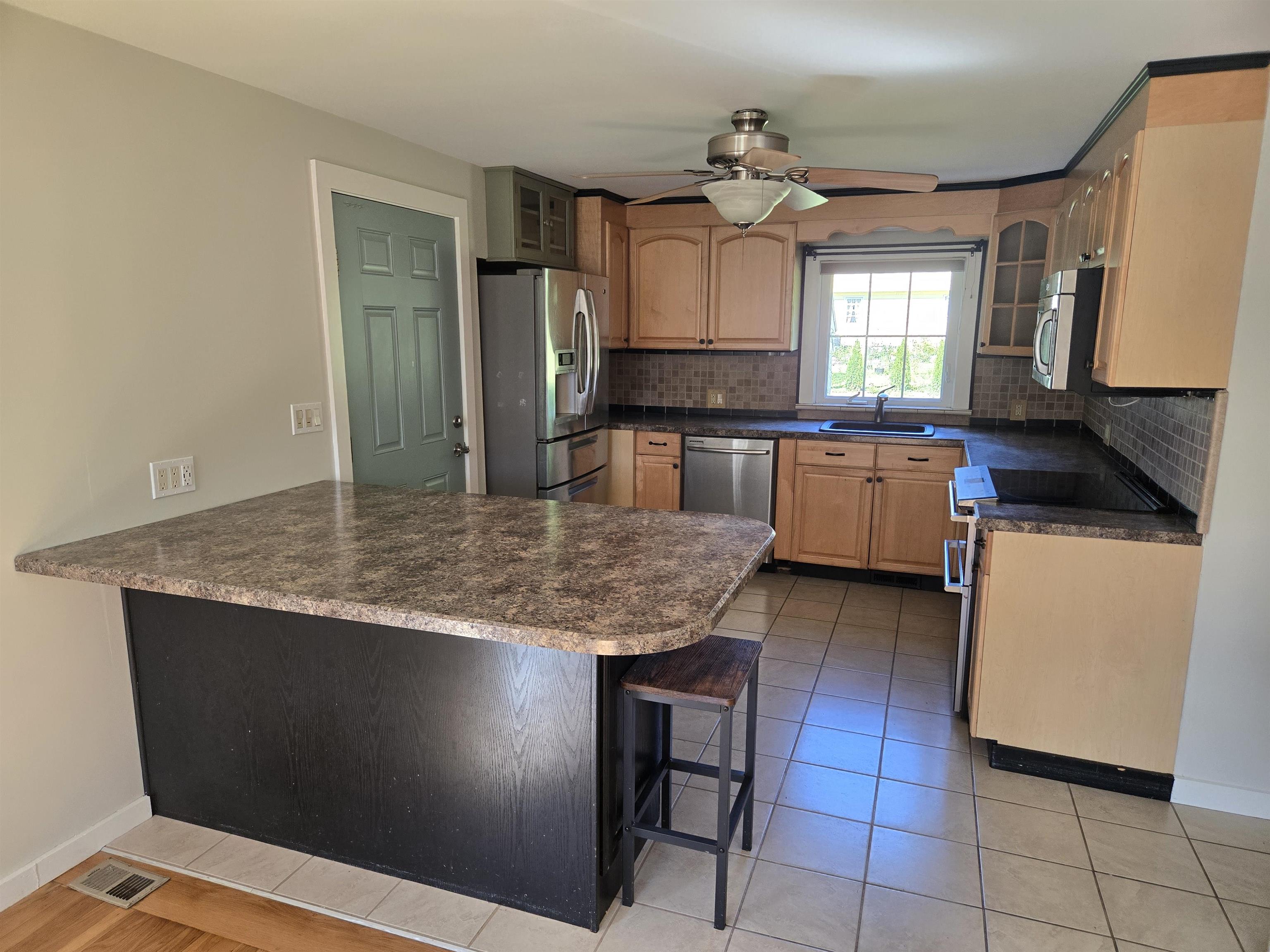 10 Towle Street Property Photo 5