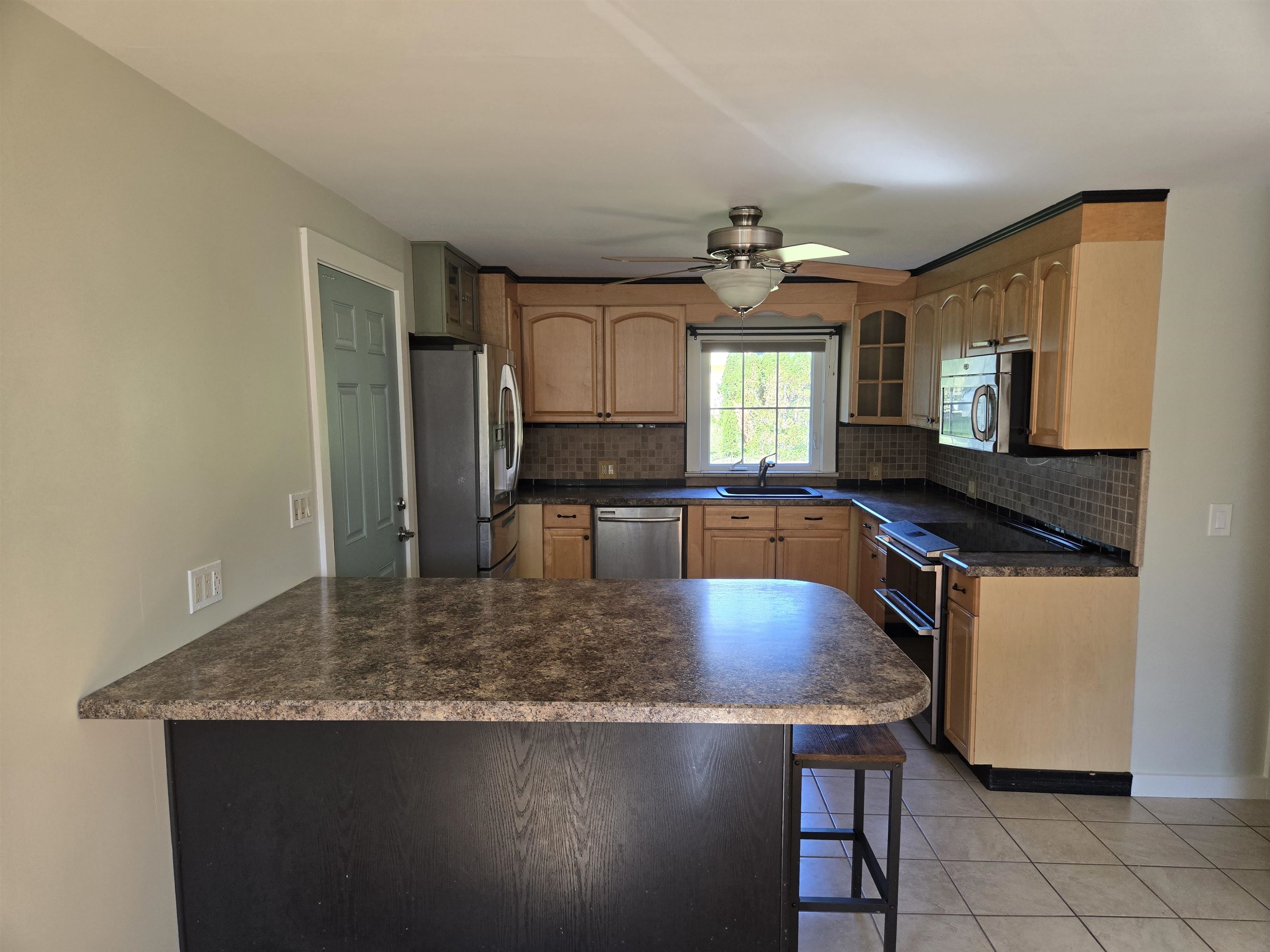 10 Towle Street Property Photo 10
