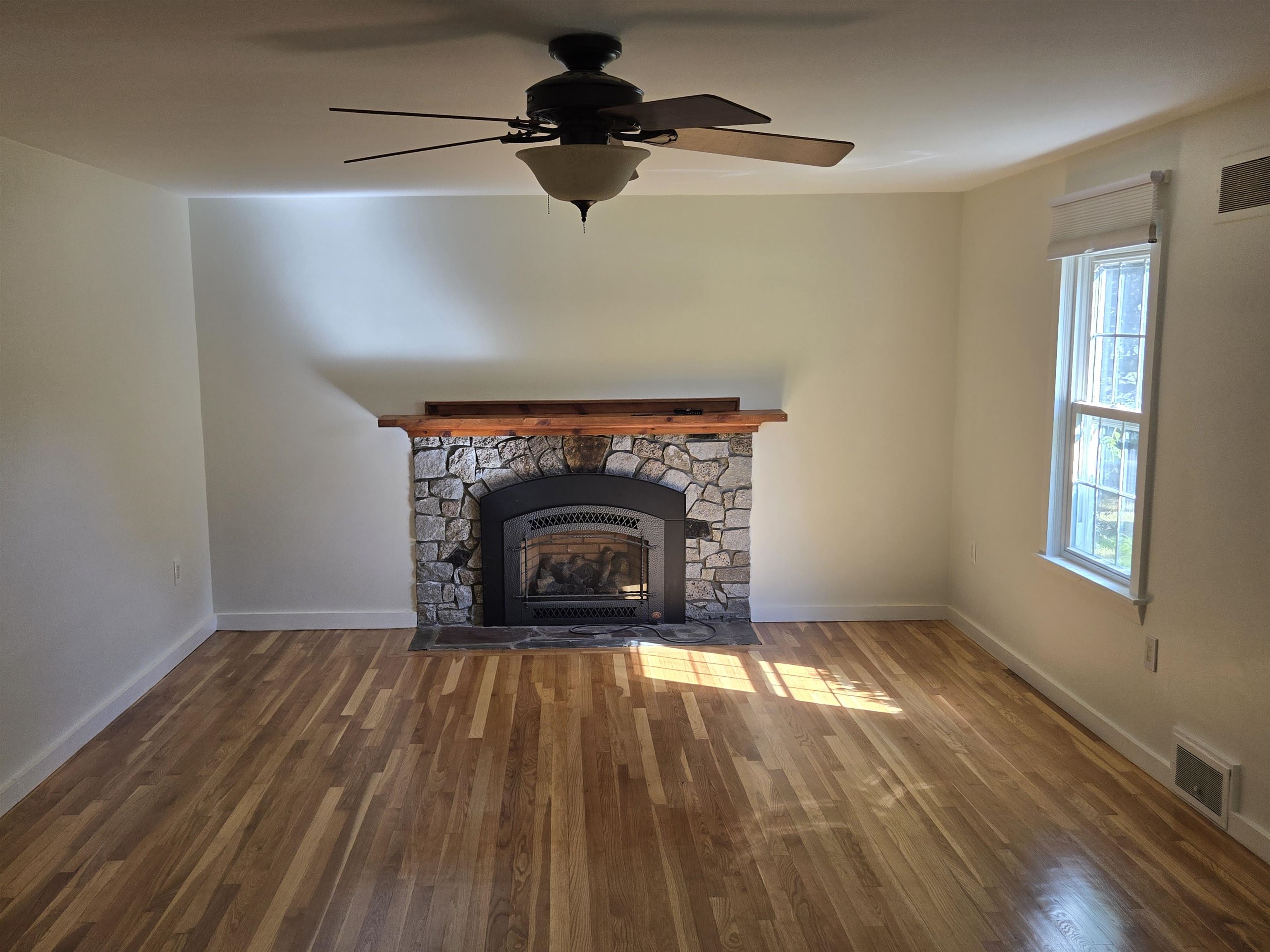 10 Towle Street Property Photo 18