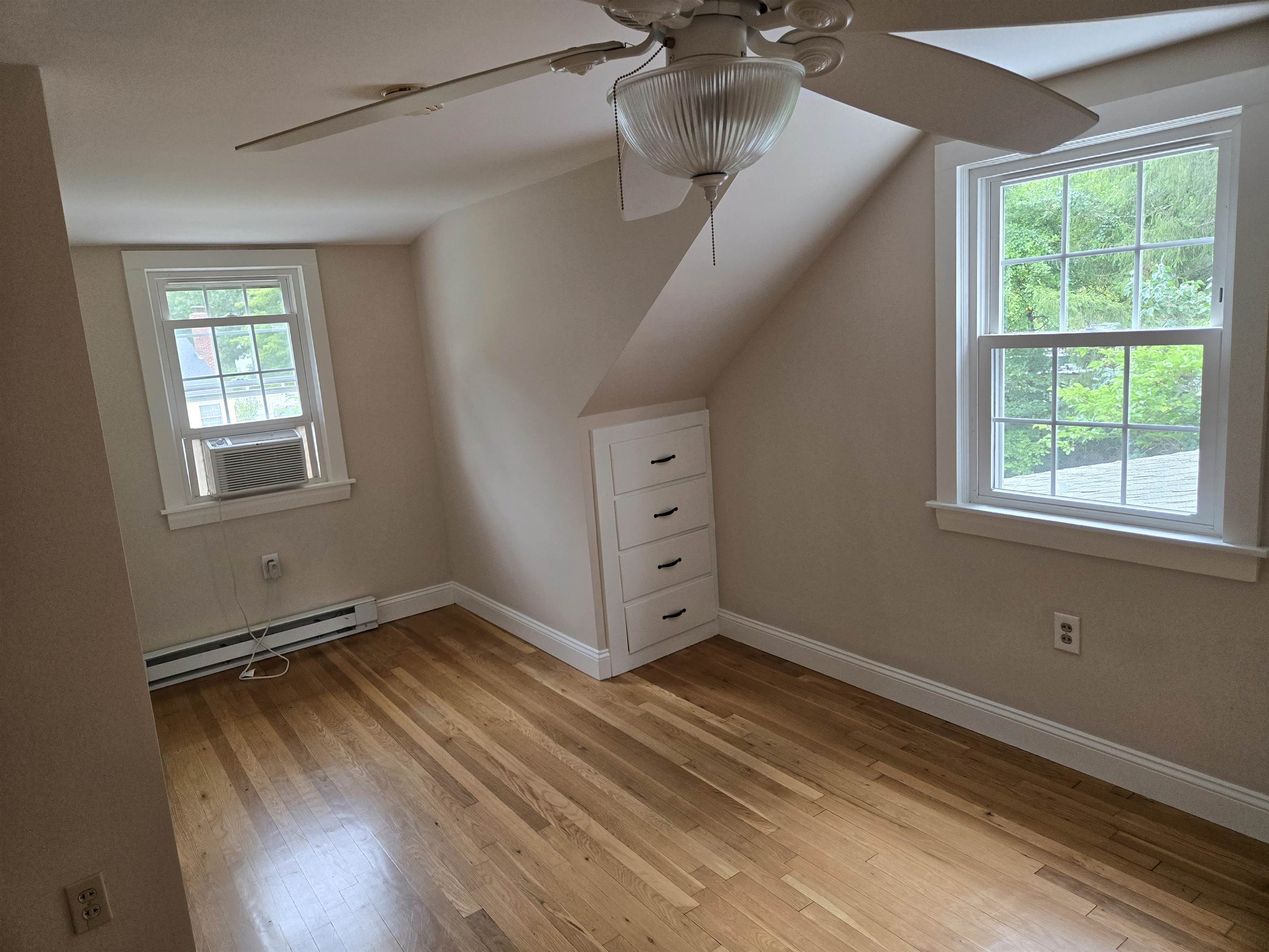 10 Towle Street Property Photo 37