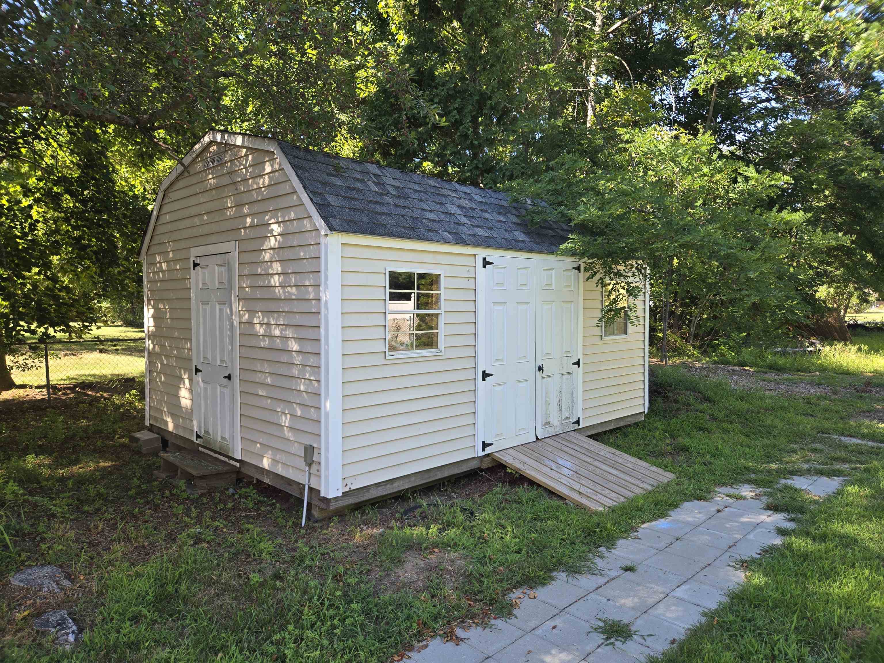 10 Towle Street Property Photo 46