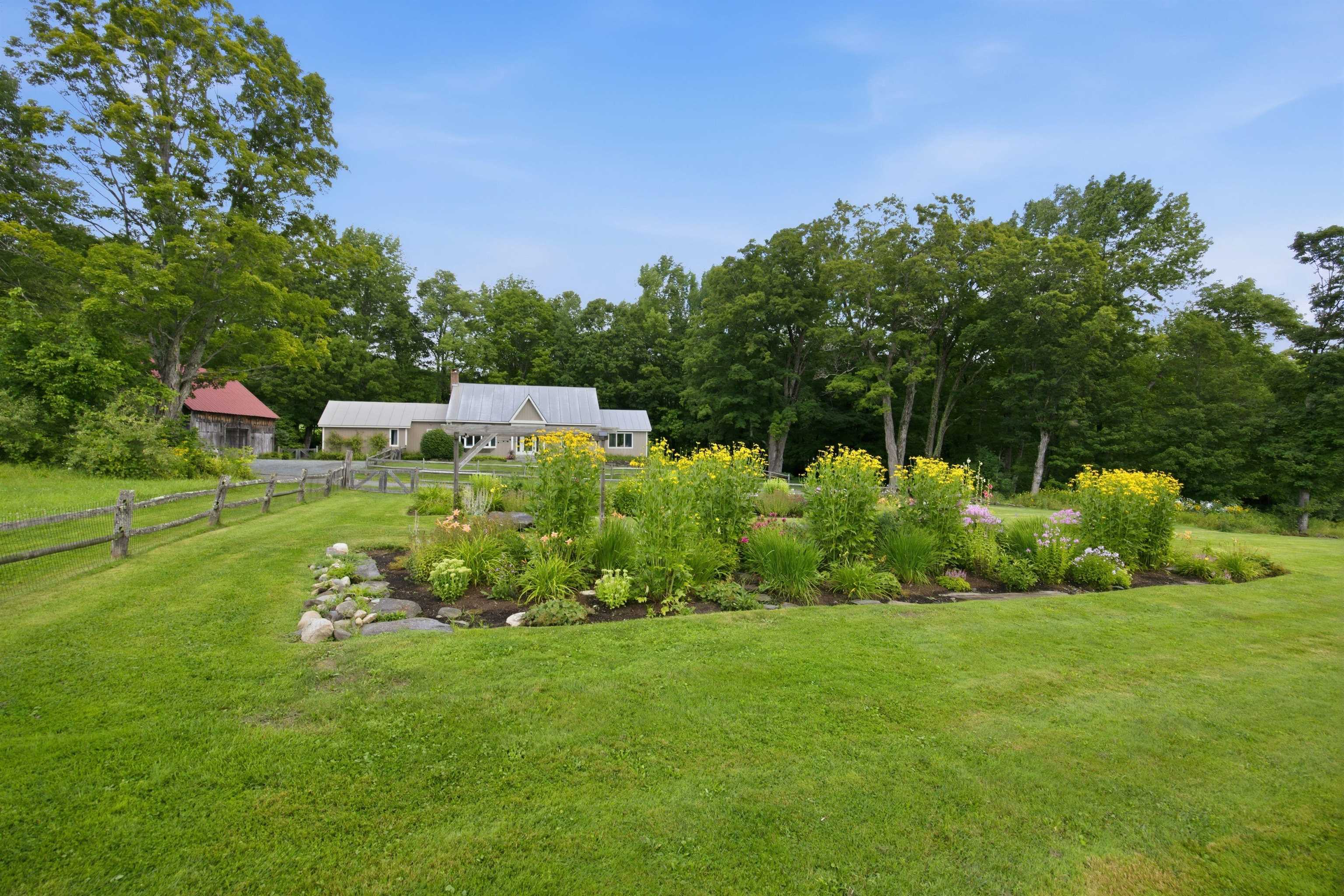 472 Greengate Road Property Photo 3