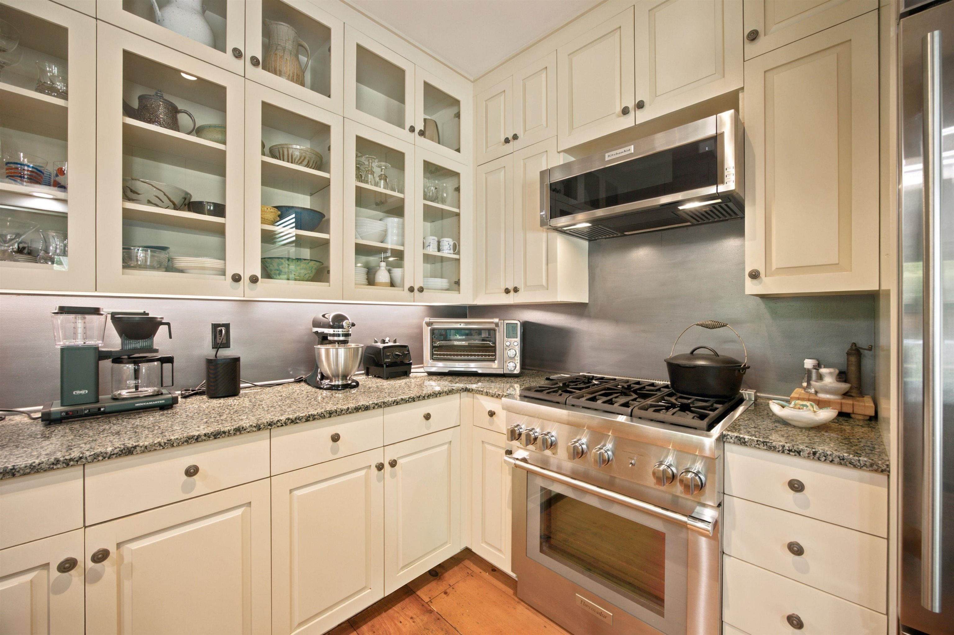 472 Greengate Road Property Photo 13
