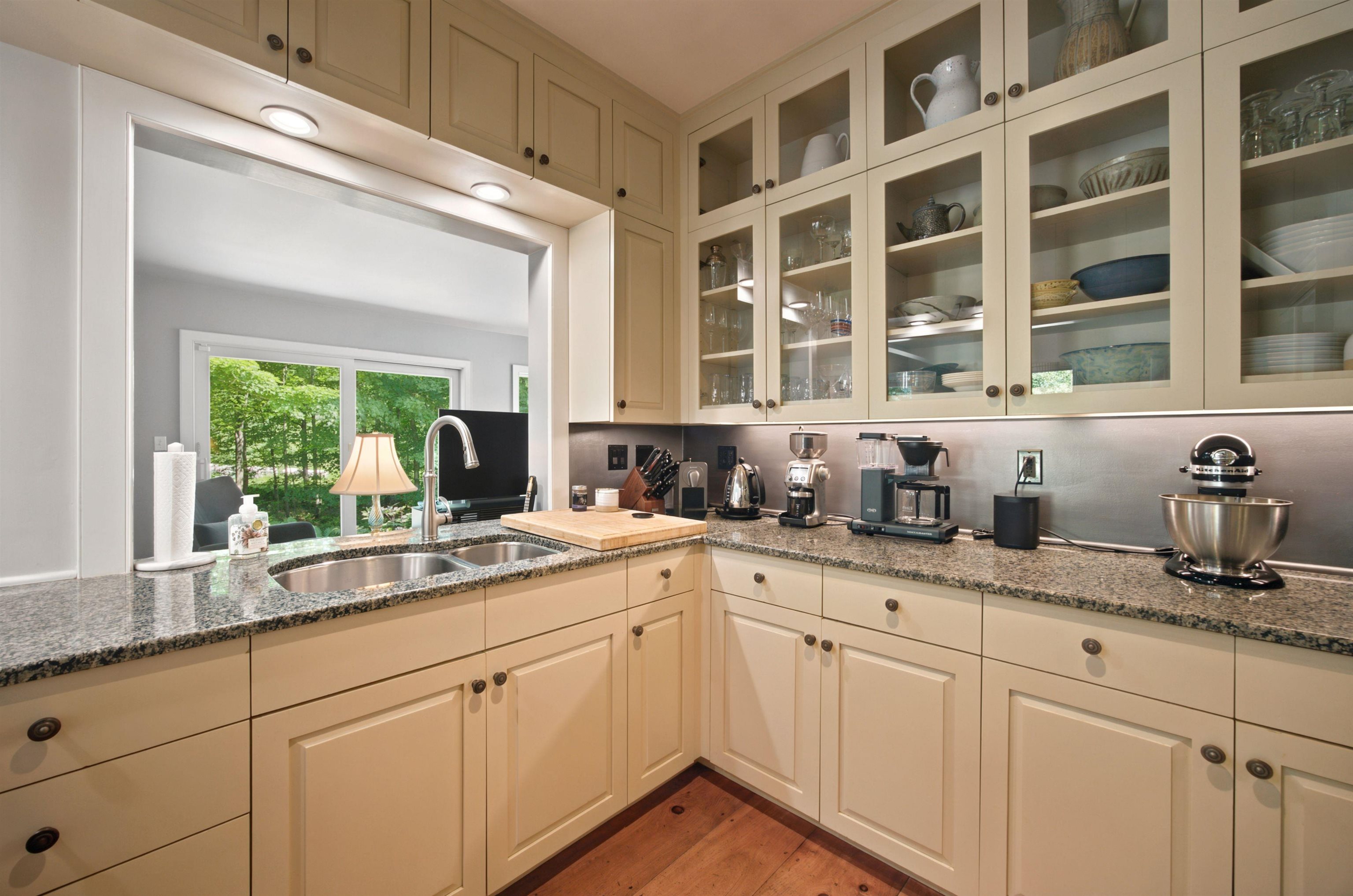 472 Greengate Road Property Photo 15
