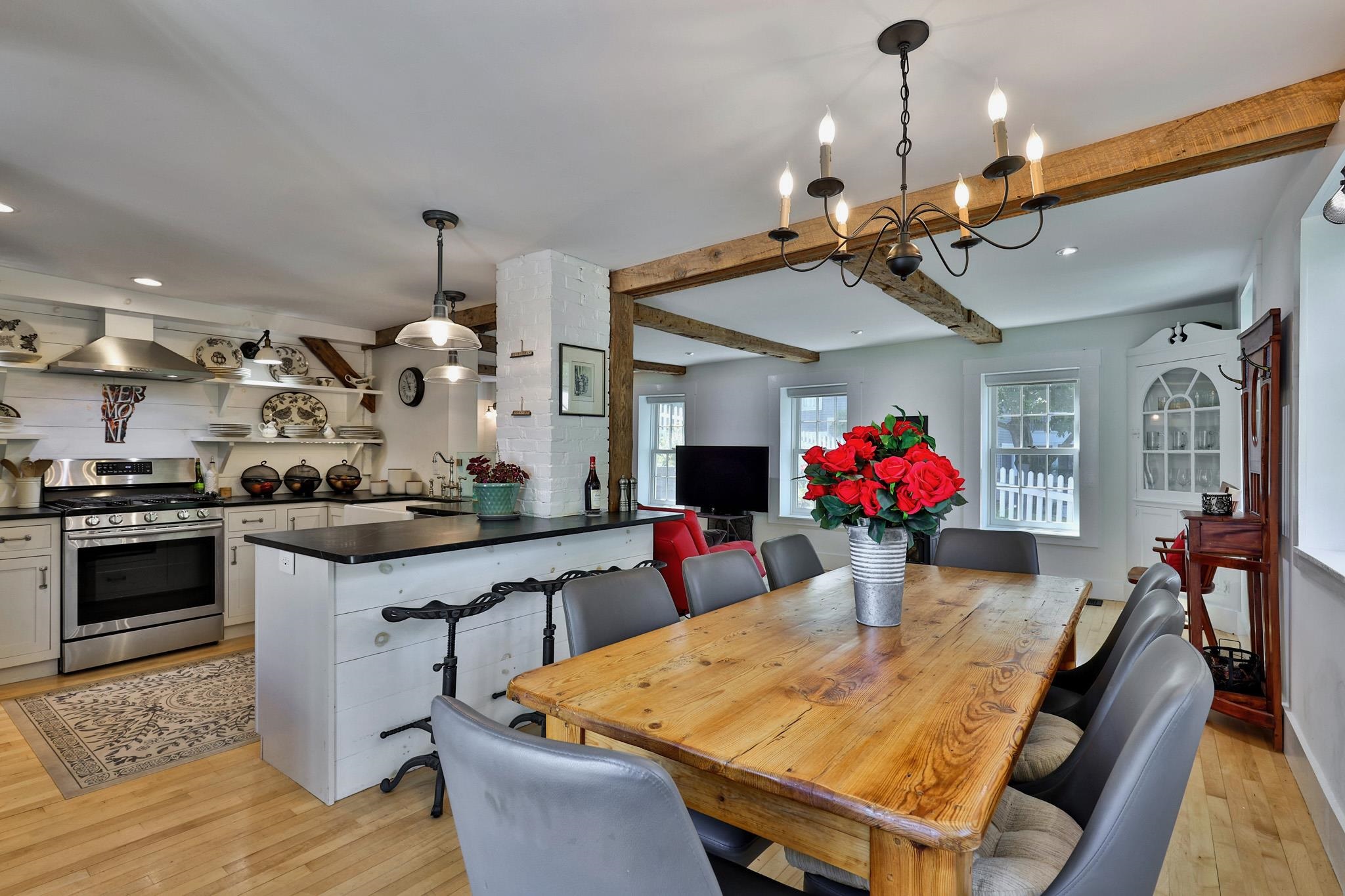 13 High Street Property Photo 11