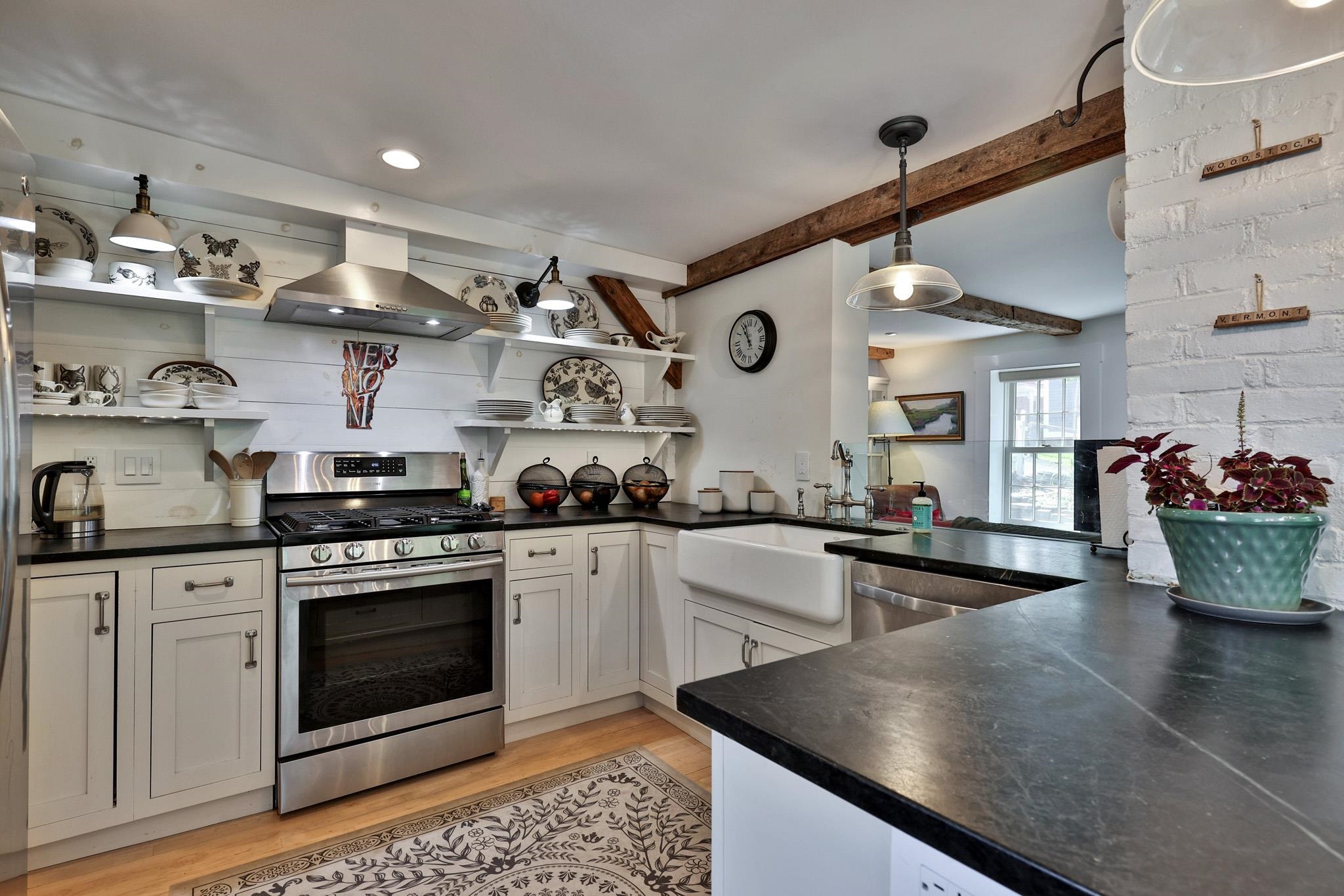 13 High Street Property Photo 14
