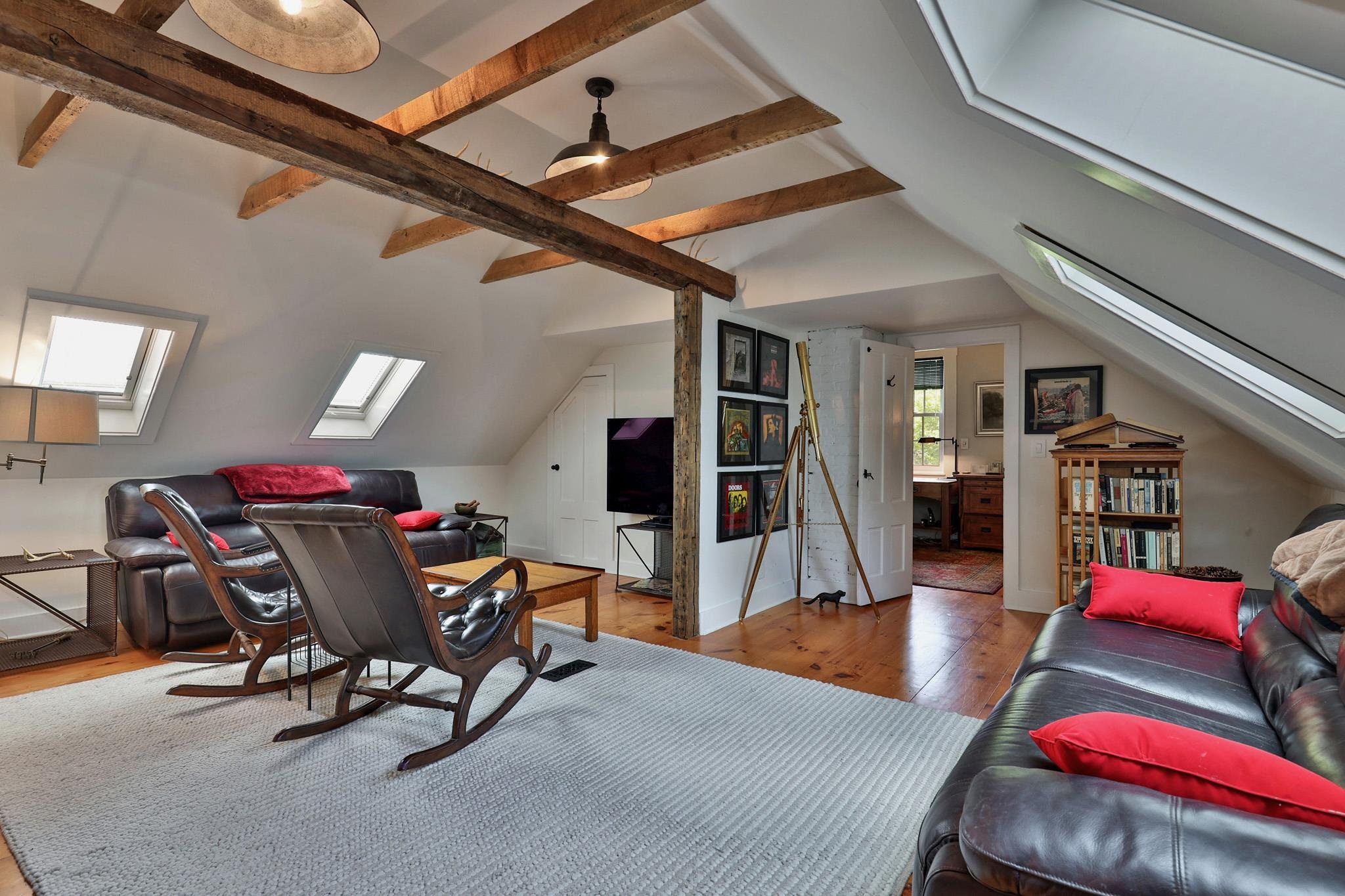 13 High Street Property Photo 27