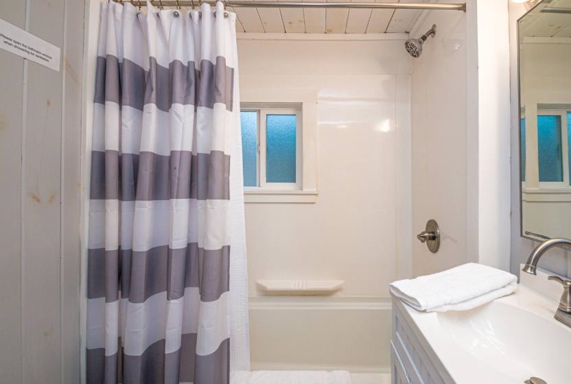 21 Island Drive Property Photo 14