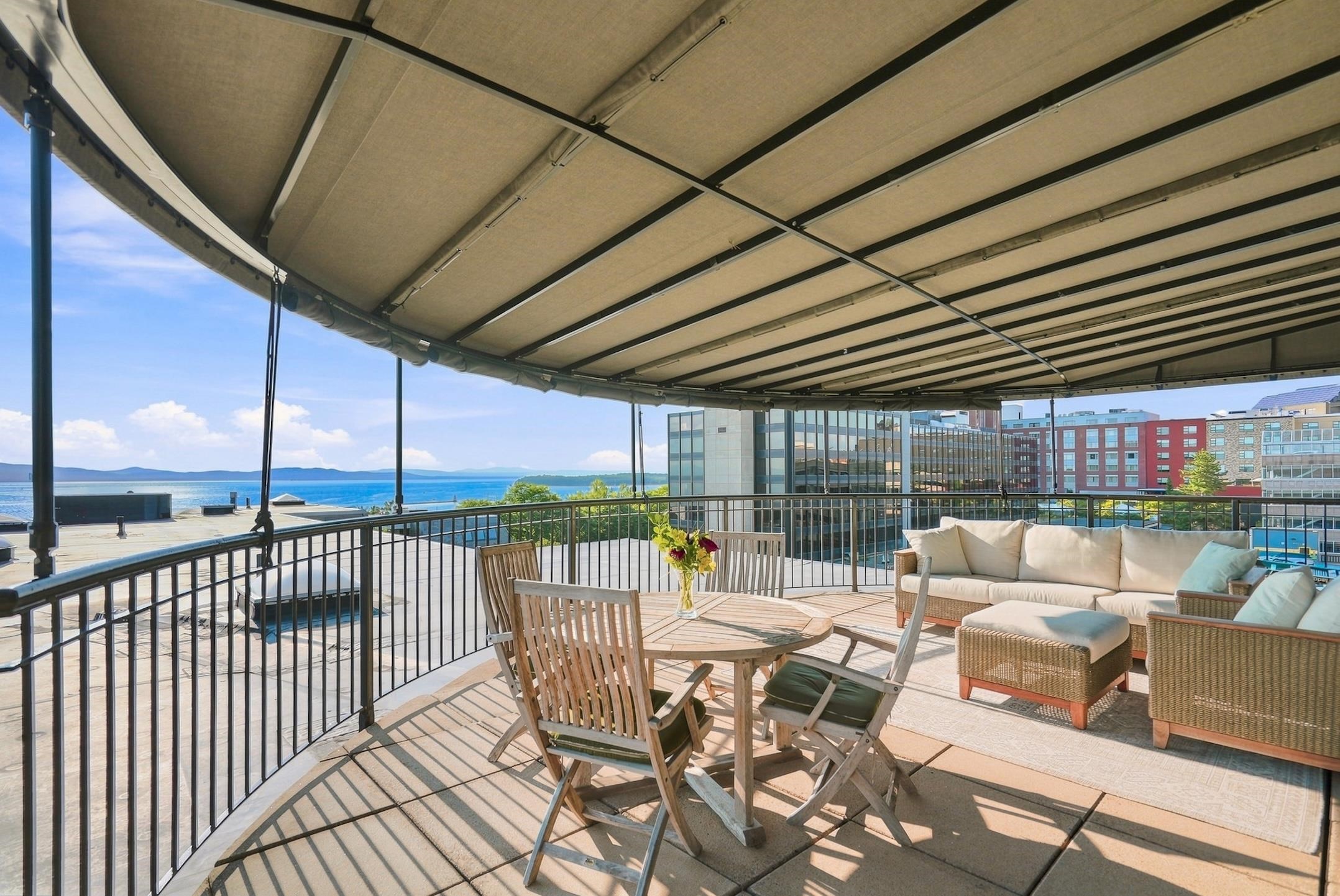 40 College Street Property Photo 11