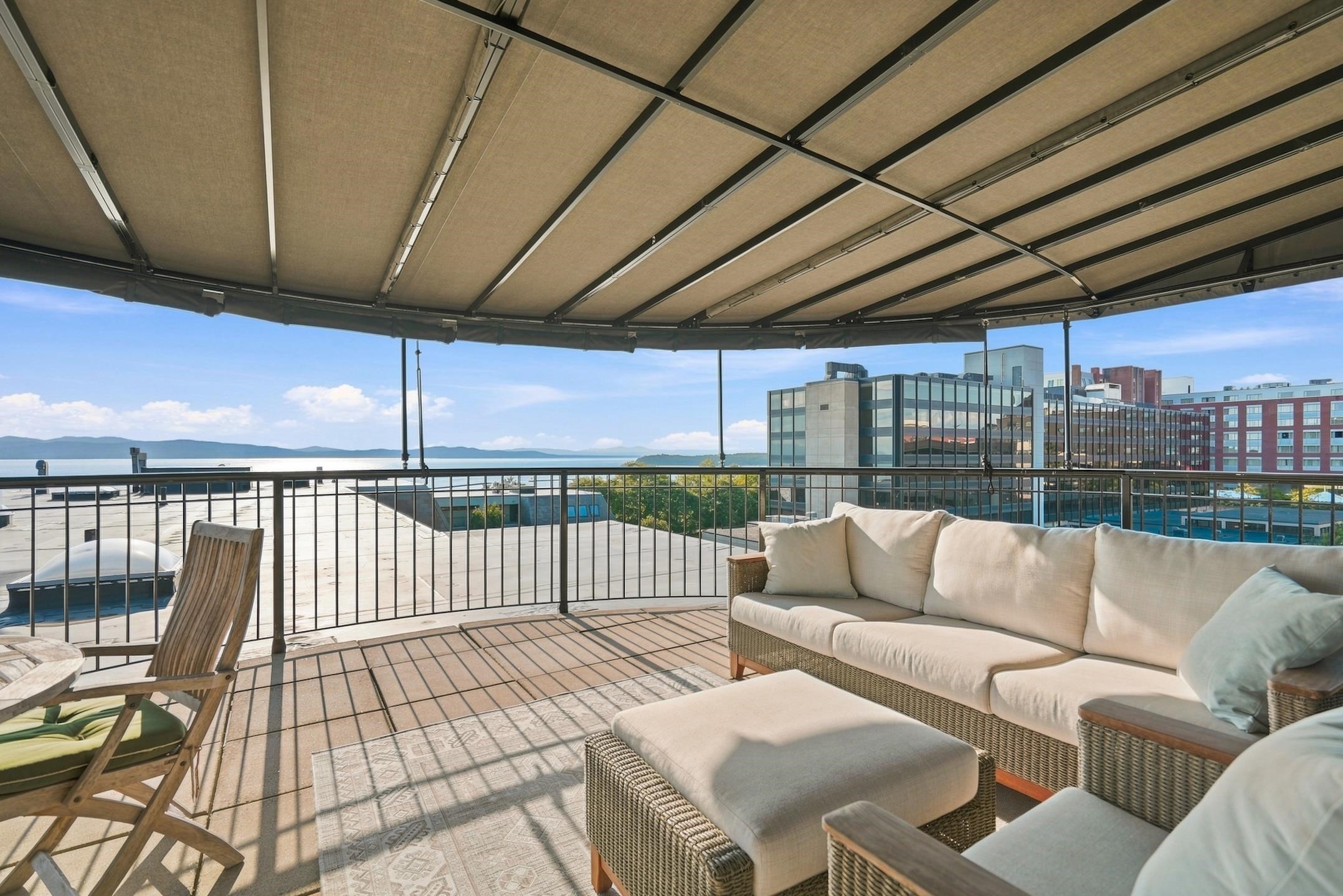 40 College Street Property Photo 12
