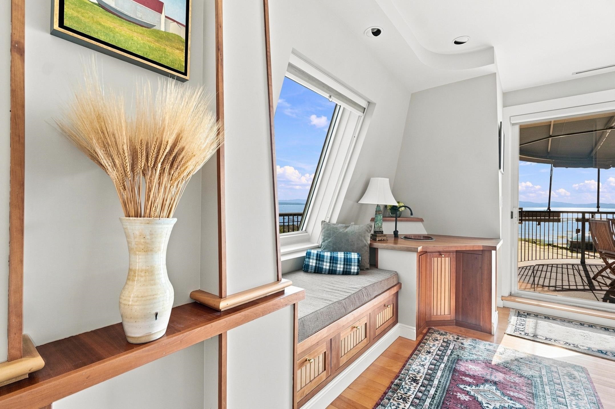 40 College Street Property Photo 17