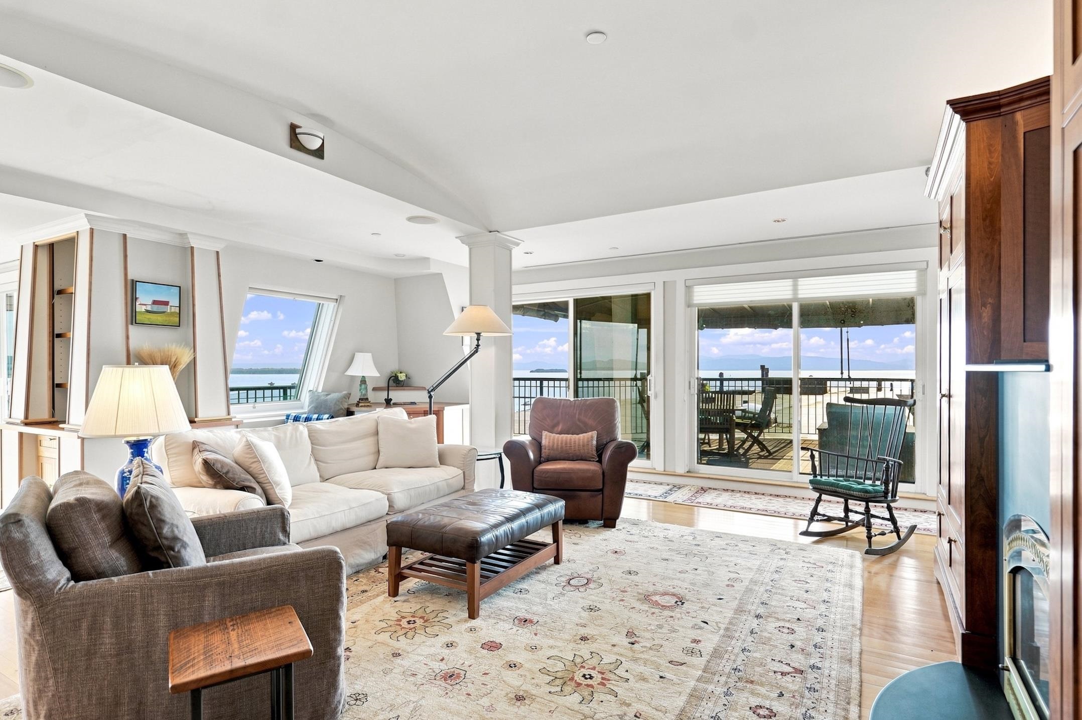 40 College Street Property Photo 18