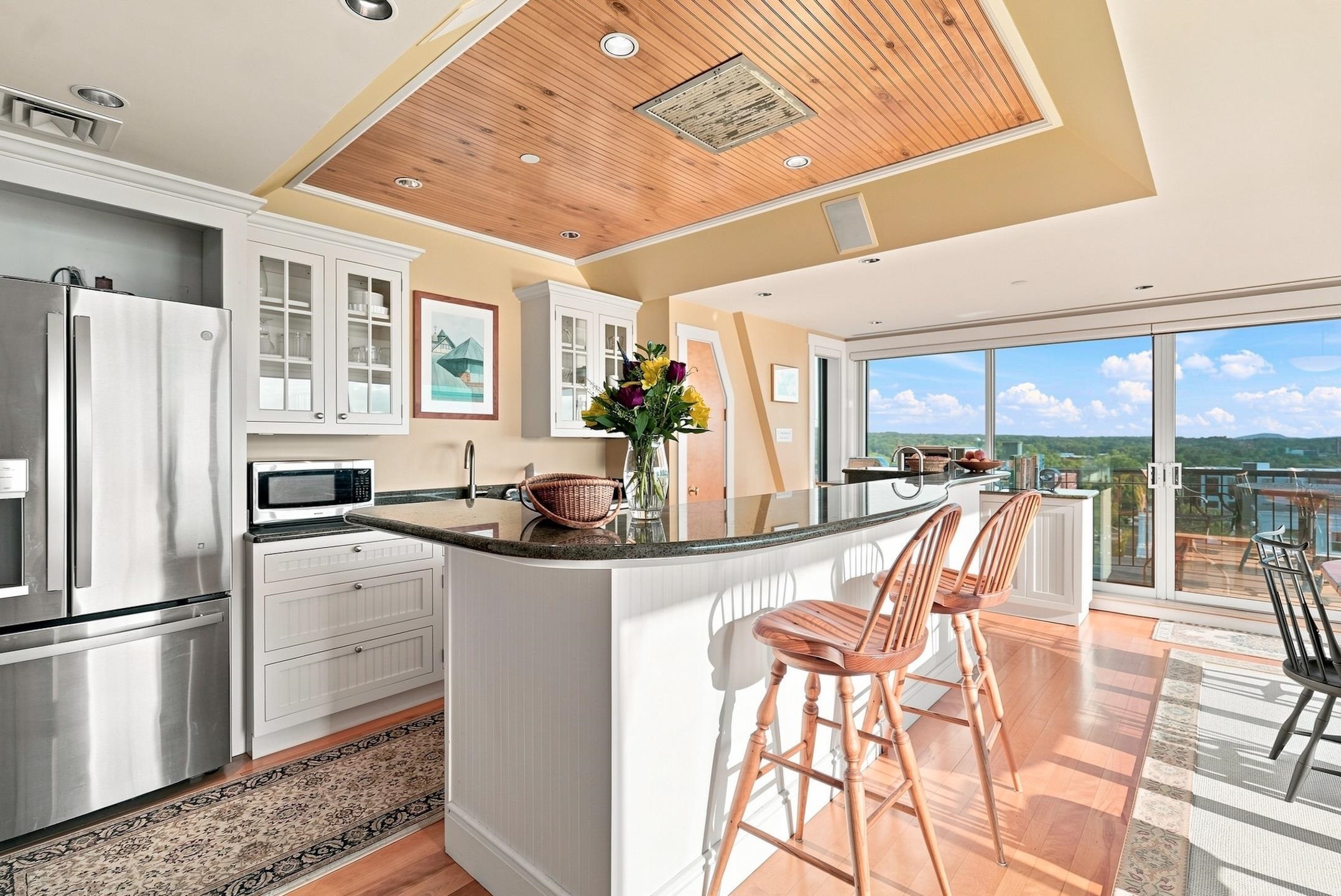 40 College Street Property Photo 29