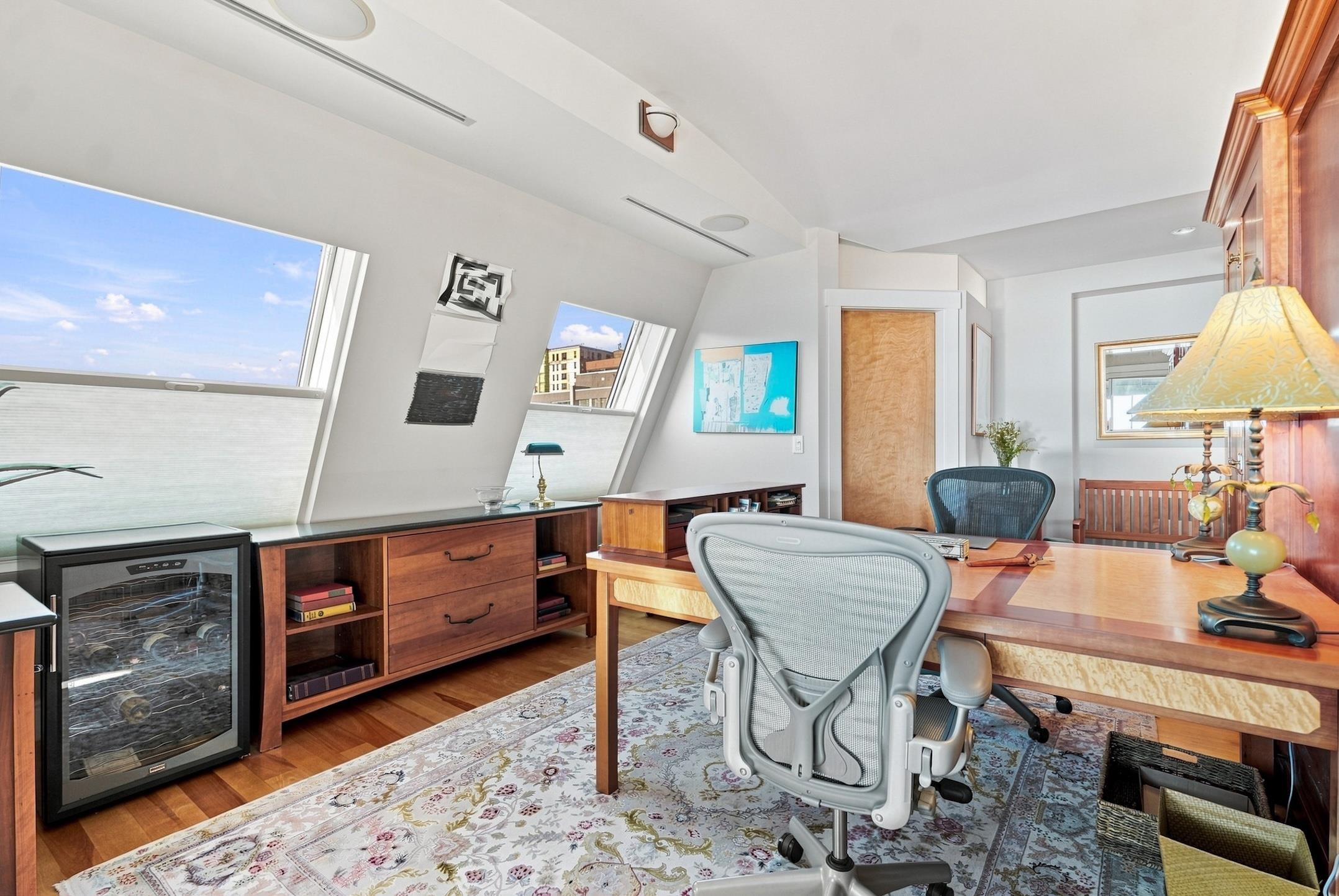 40 College Street Property Photo 37