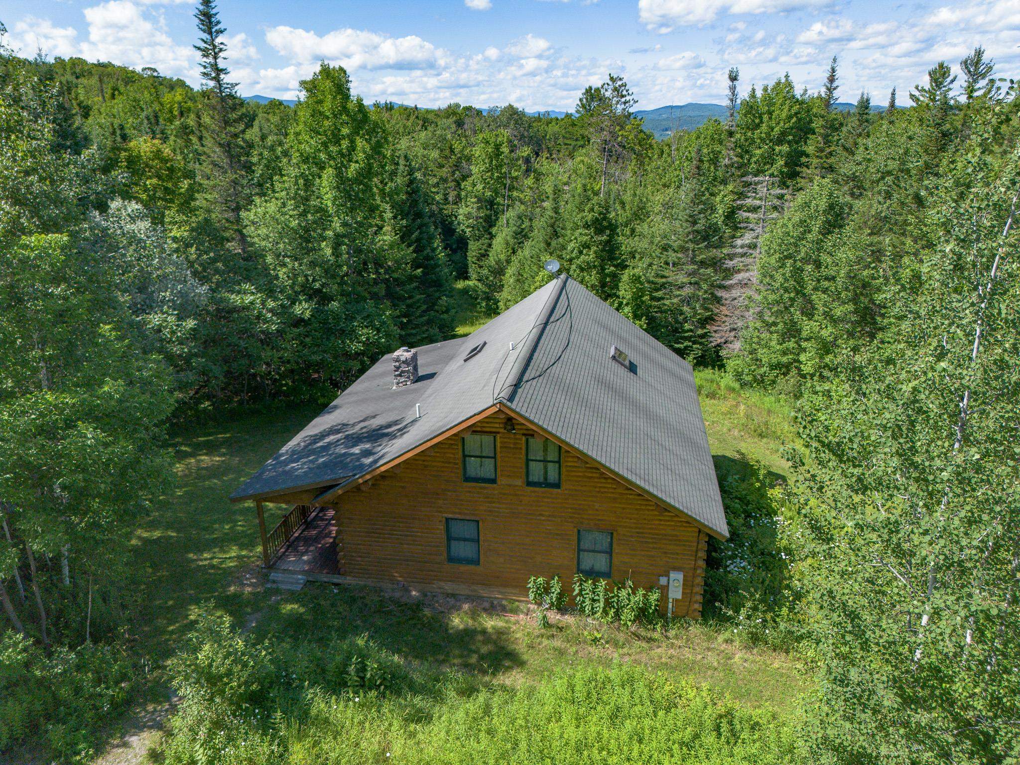 2551 Macintosh Hill Road Property Photo 8