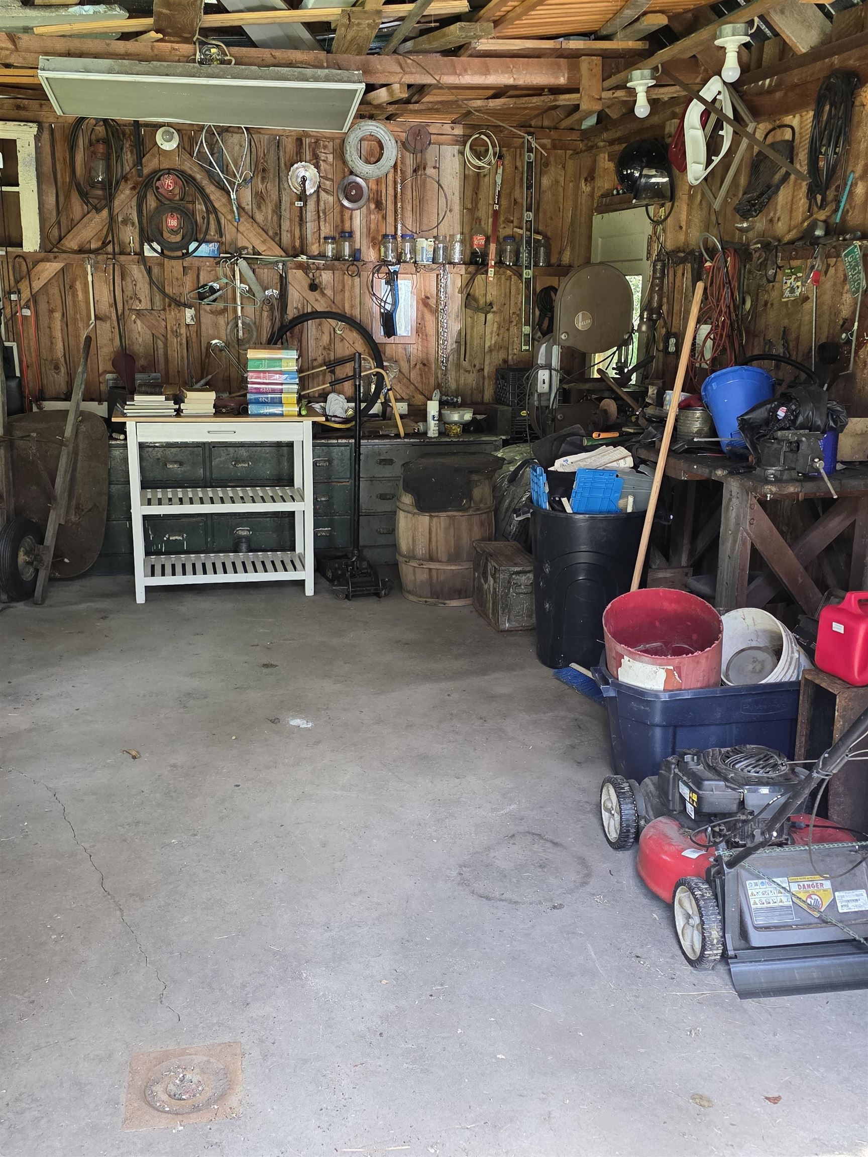 2328 Gore Road Property Photo 15
